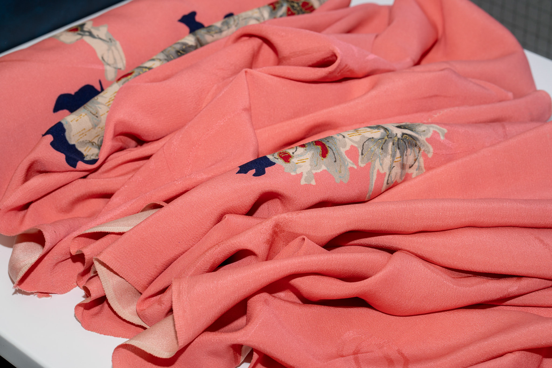 Vintage Kimono (Unknown, Untested) - Pink Flowers