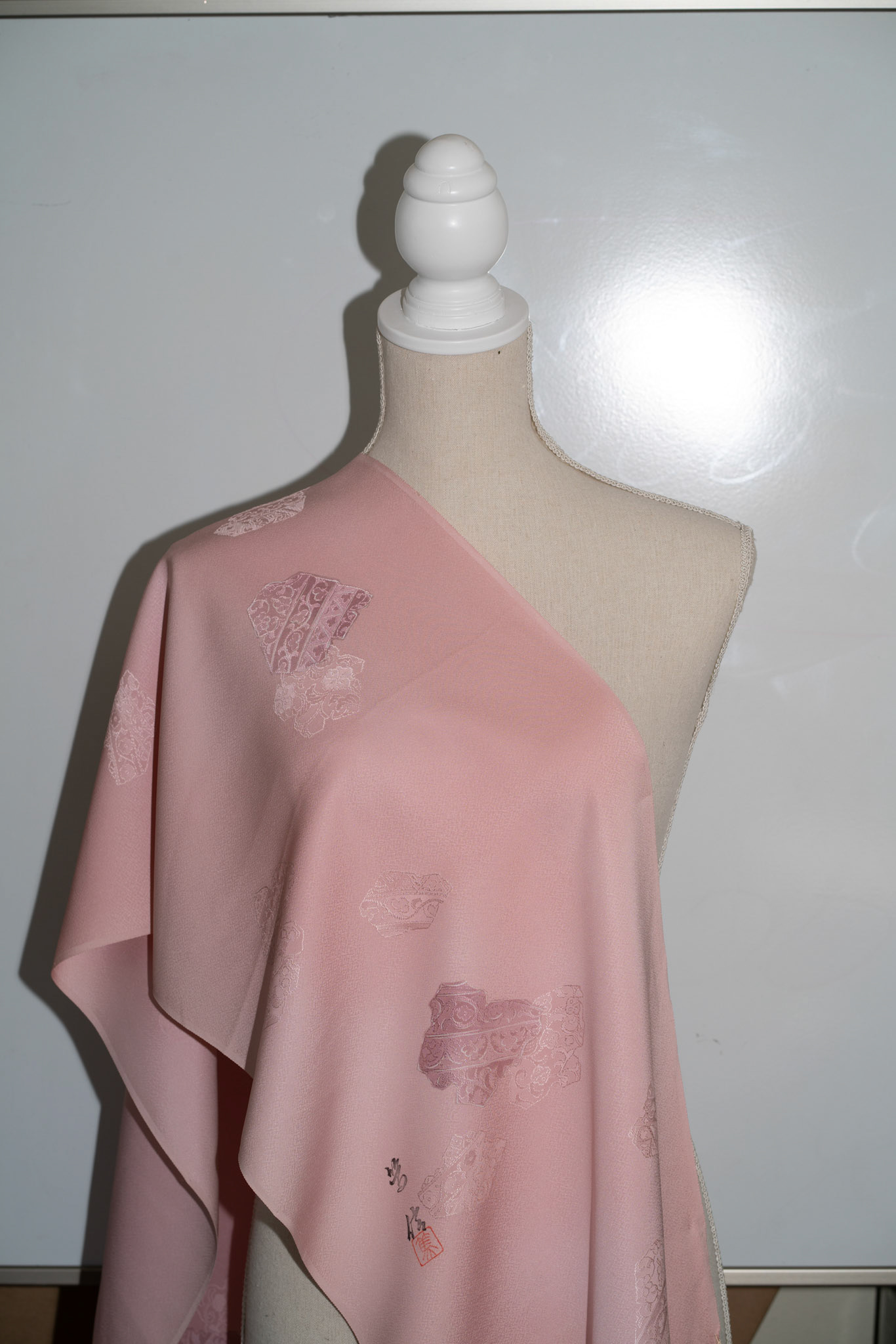 SP2 - Silk Kimono - Pink with Unknown Patterns