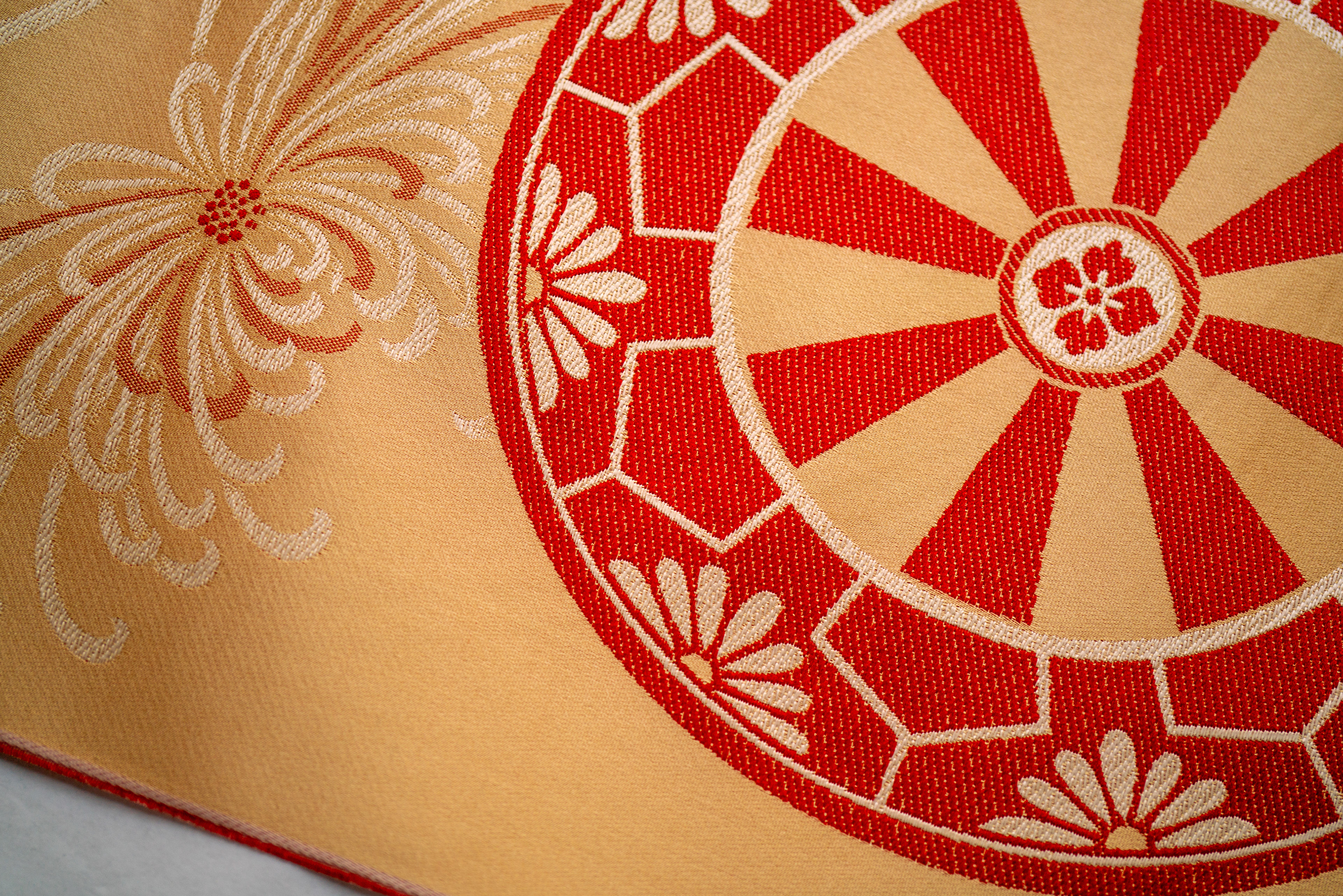 TD1 - Polyester Kimono - Traditional Designs, Leaves, Flowers, Circles, Crysanthemum