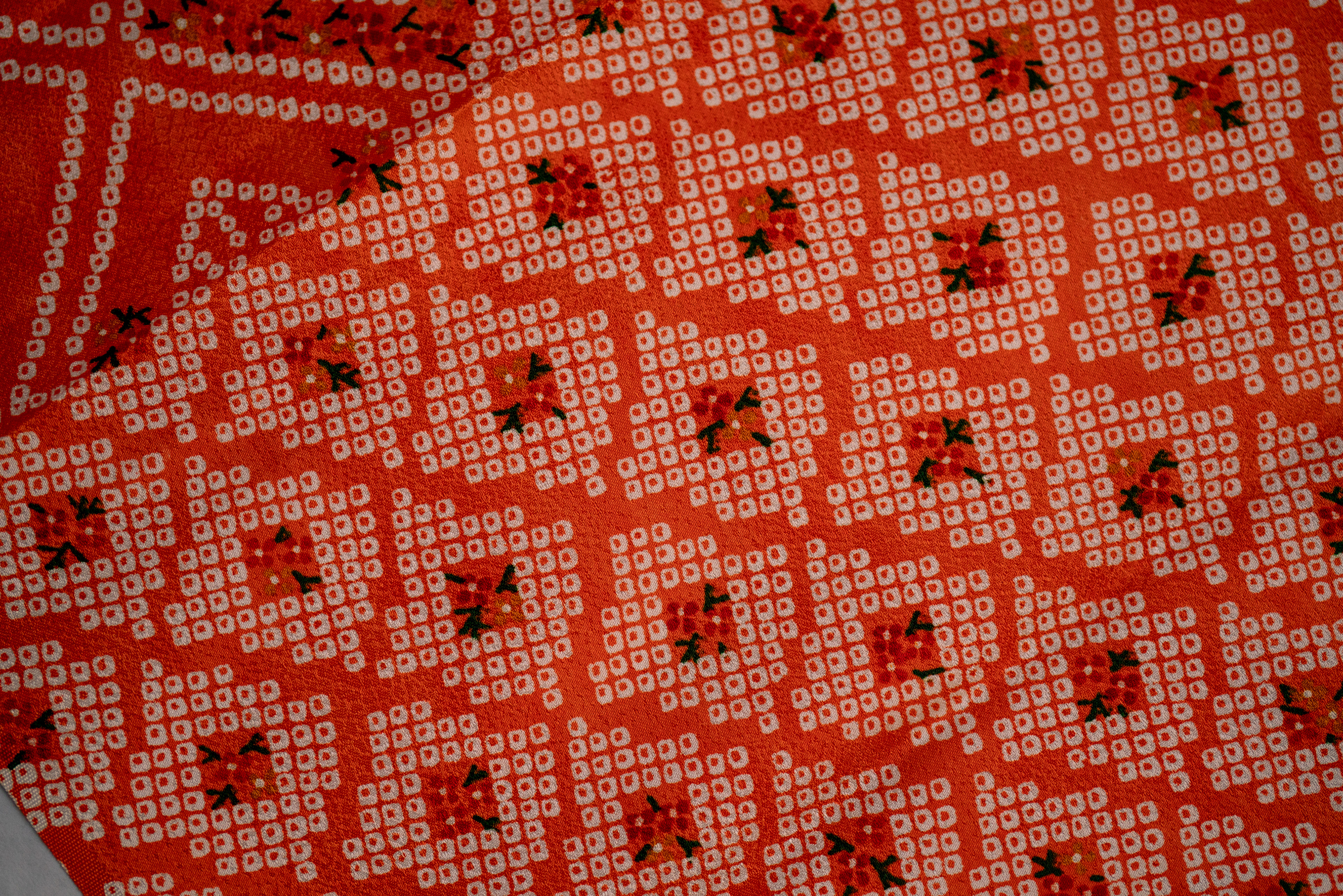 PO1 - Polyester Kimono - Orange Flowers & Faux Shibori (Tie Dye)