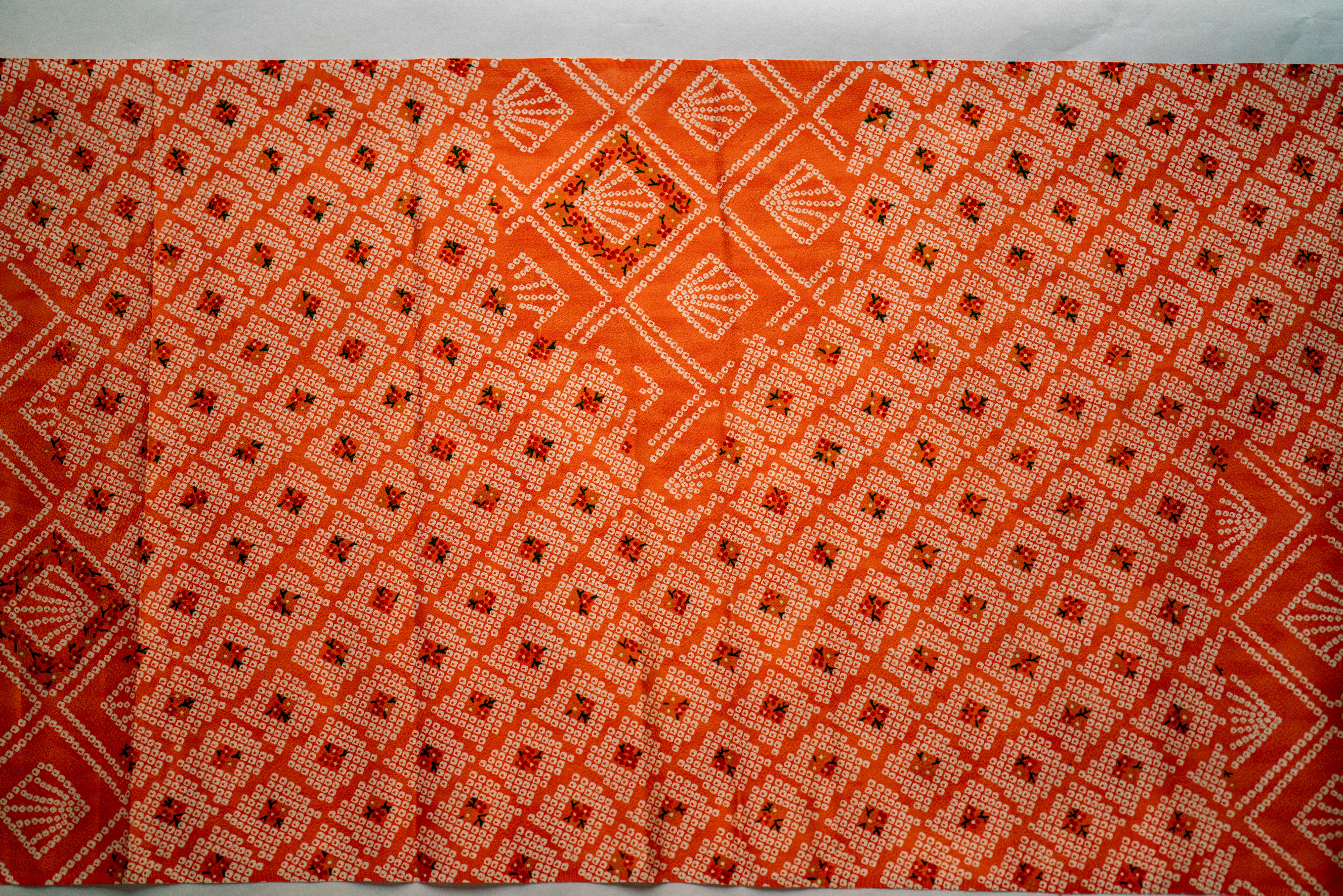 PO1 - Polyester Kimono - Orange Flowers & Faux Shibori (Tie Dye)