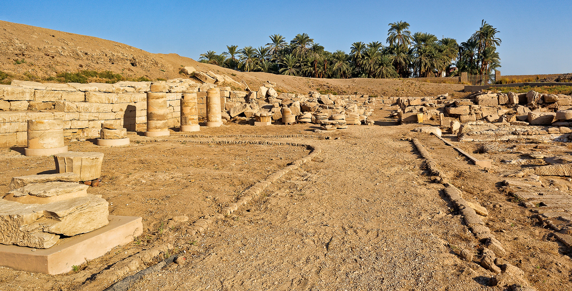 temple de Mout