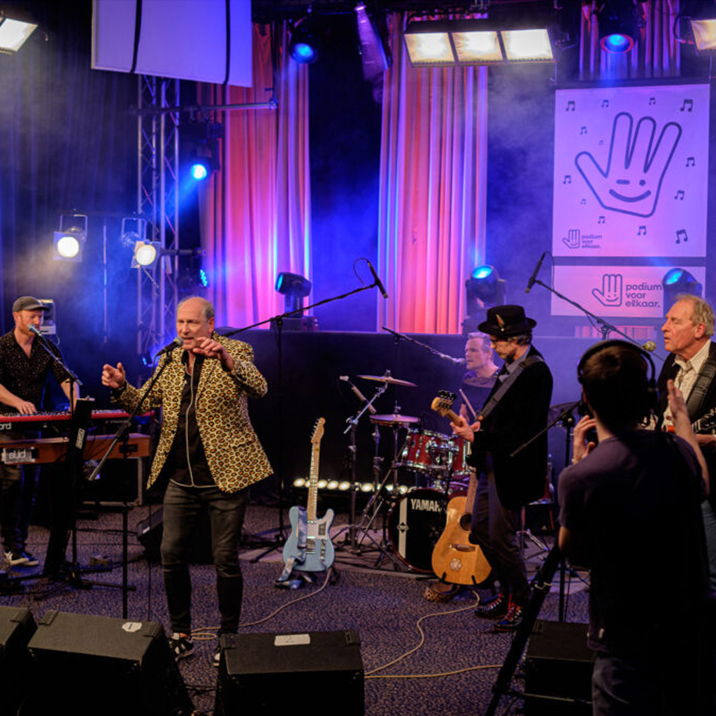 Optreden maart 2024 bij Podium Voor Elkaar, een nieuw televisieprogramma bij AT5 Foto: Daniël Rommers