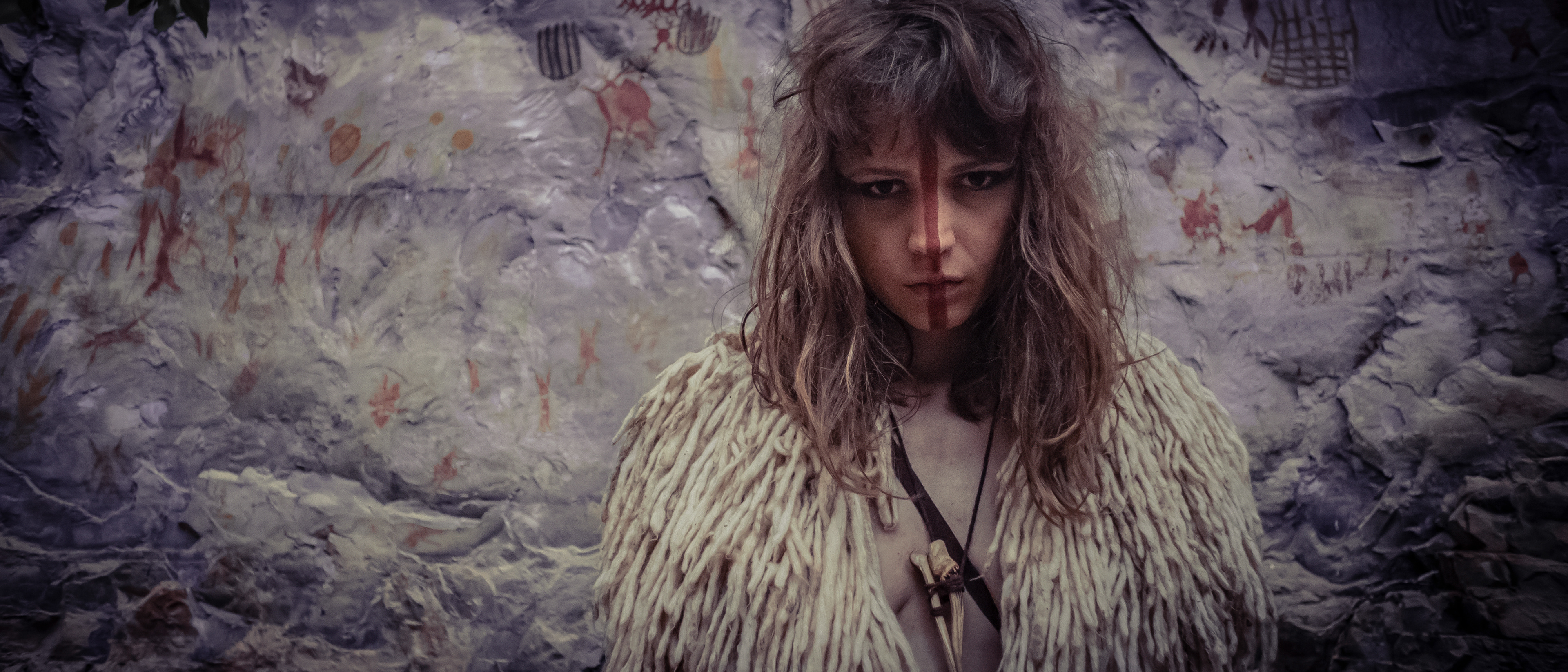 Still de divulgação do videoclip "Space Woods" da banda My Magical Glowing Lens.