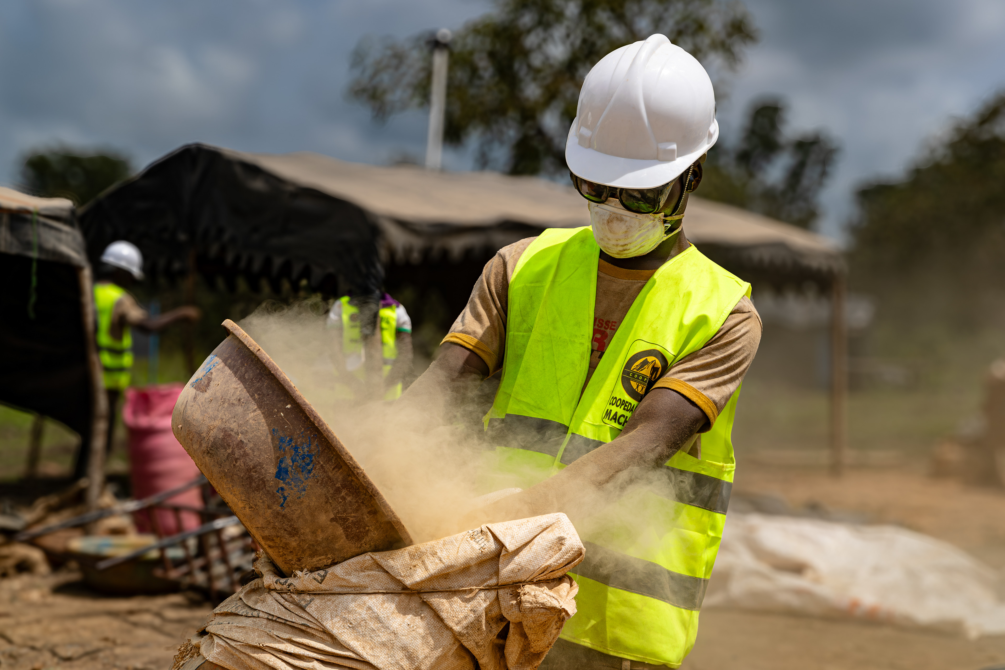 Ore is processed and prepared for the next stages of gold recovery in Dabakala, Côte d’Ivoire.