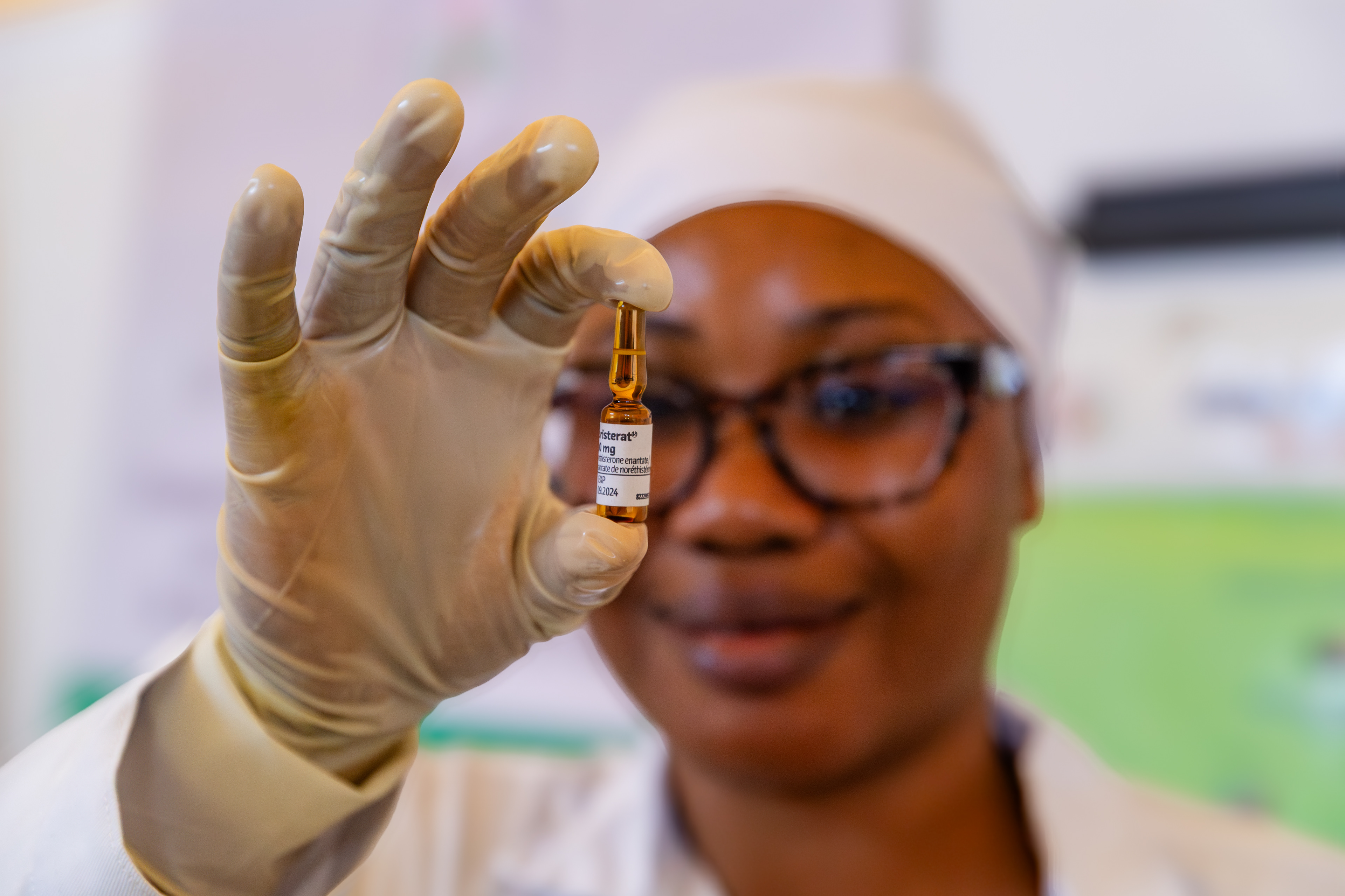 On 9 September 2025 in Abidjan, UNFPA Executive Director, Dr. Diene Keita, visited the Institut National de Formation des Agents de Santé (INFAS). During her tour, she interacted with students in midwifery and other health disciplines, observing their training and commitment to strengthening maternal and reproductive health care in Côte d’Ivoire.