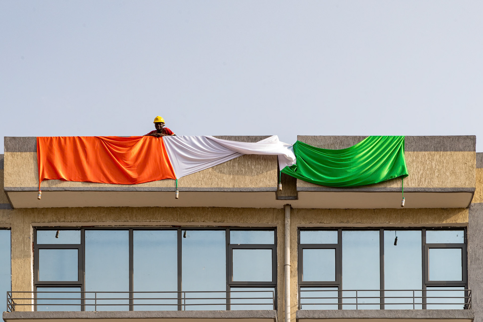 Parade of the national football team of Côte d'Ivoire, in the streets of Abidjan, the day after their third title as champions of the Africa Cup of Nations.The Elephants of Côte d'Ivoire emerged victorious the previous day in front of their home crowd, defeating Nigeria with a score of 2 goals to 1 in the final match of this competition.Just like Egypt in 2006, Côte d'Ivoire won the CAN as the host country.