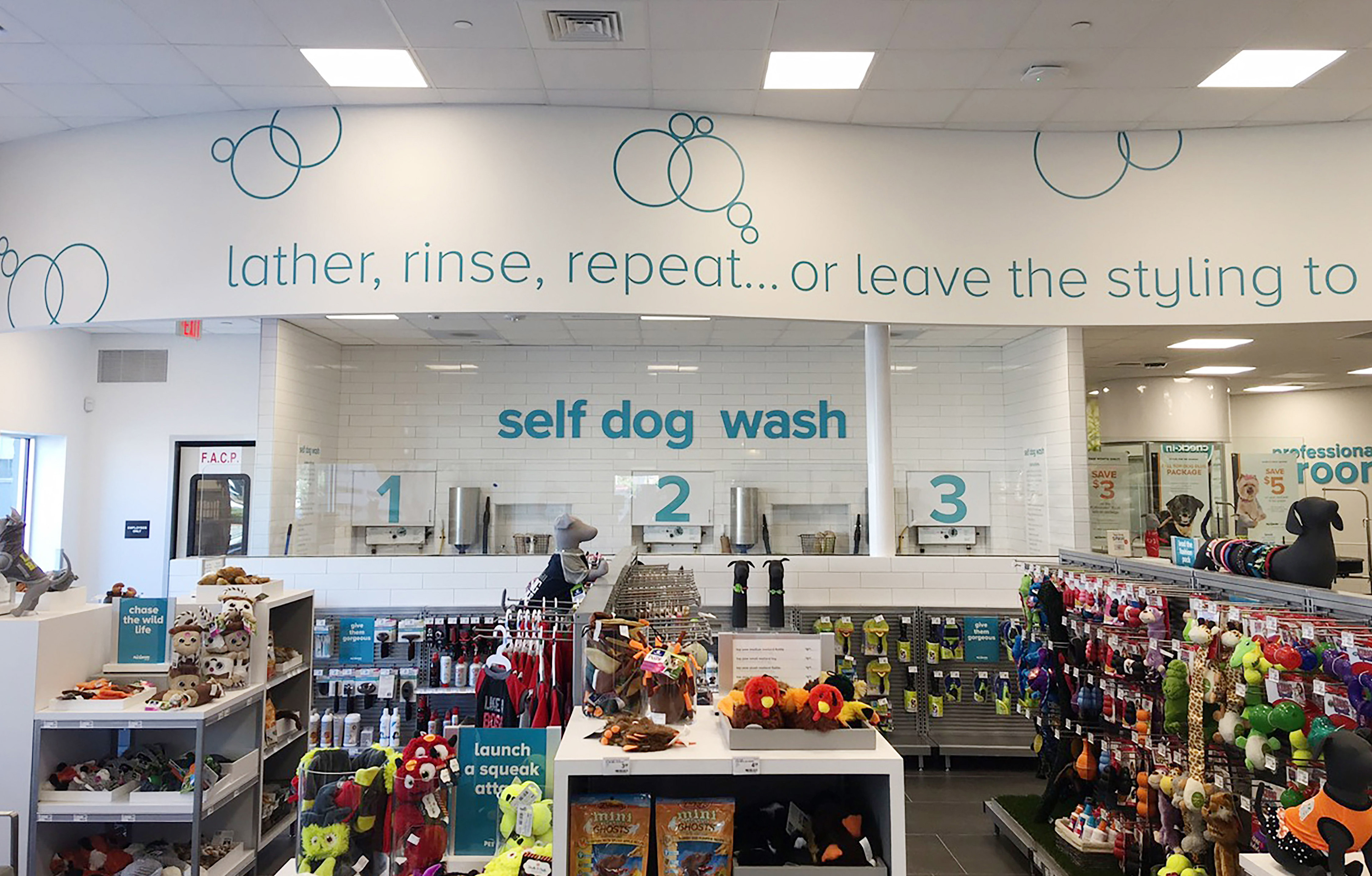 PetSmart Introduces 'Pet Spa' Prototype Store - What the PetSmart