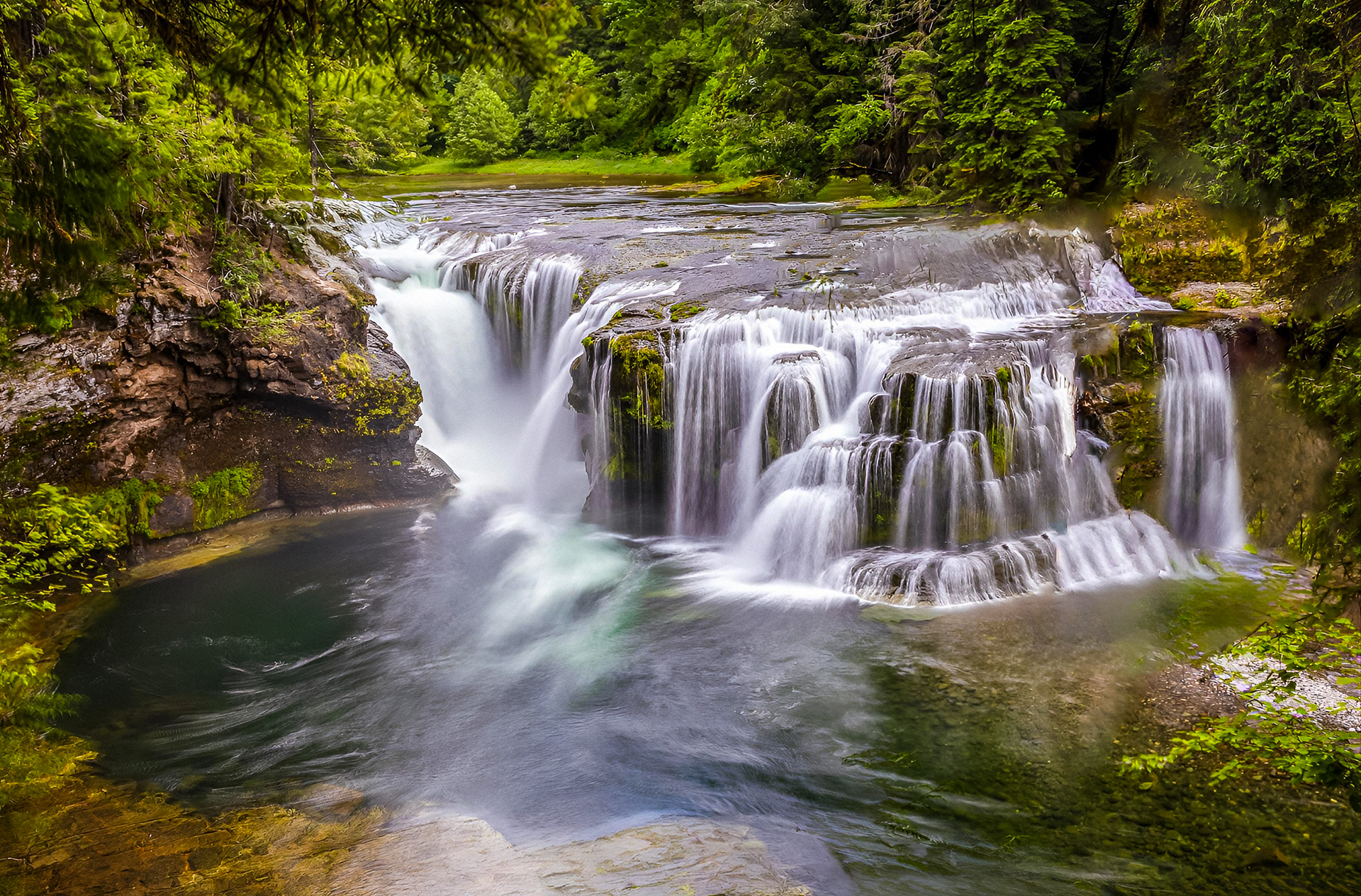 Lower Lewis Falls (WA)