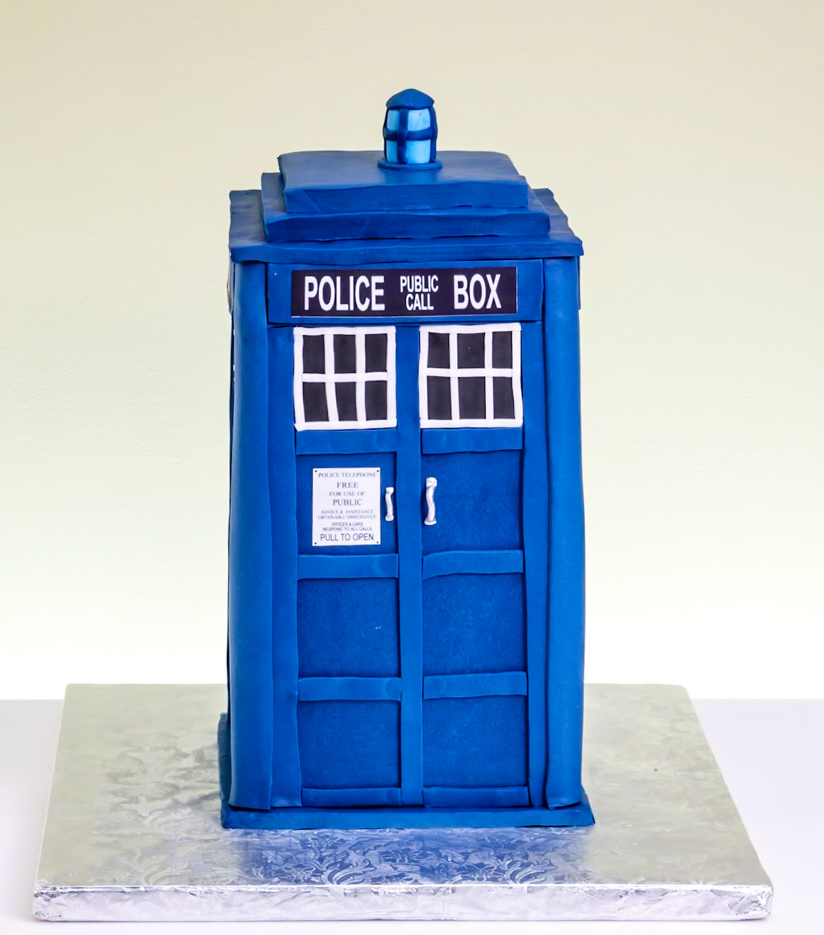 Doctor Who Cake