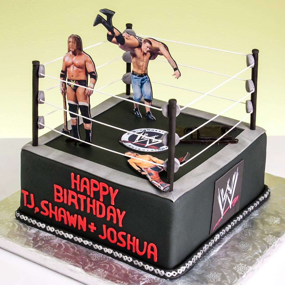 Birthday Smackdown Cake