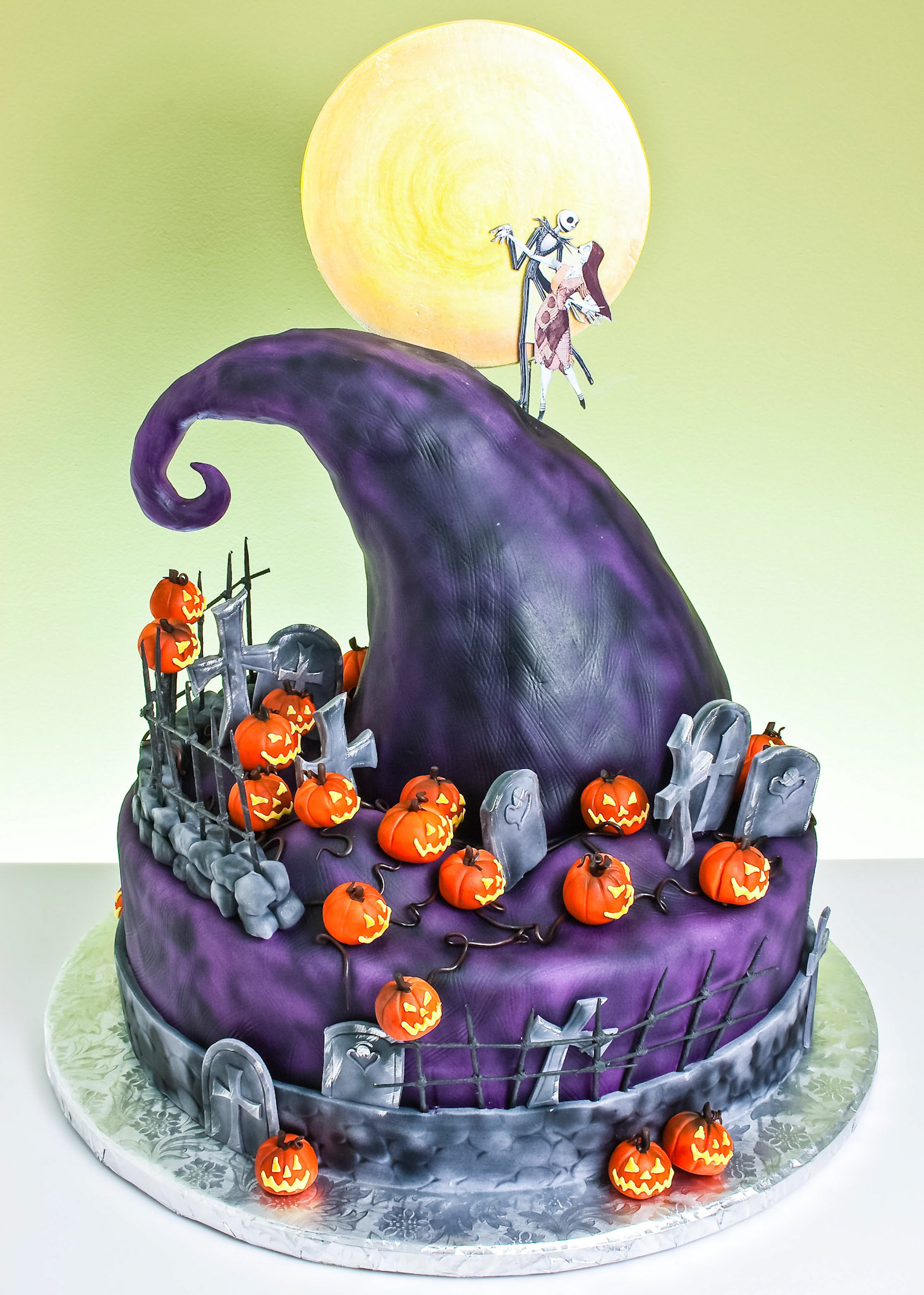 Nightmare Before Christmas Wedding Cake