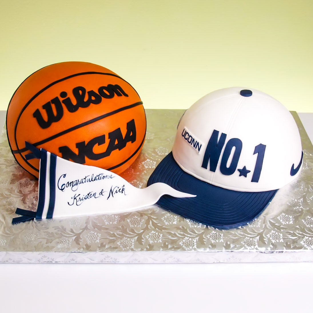 Upon Basketball Cake