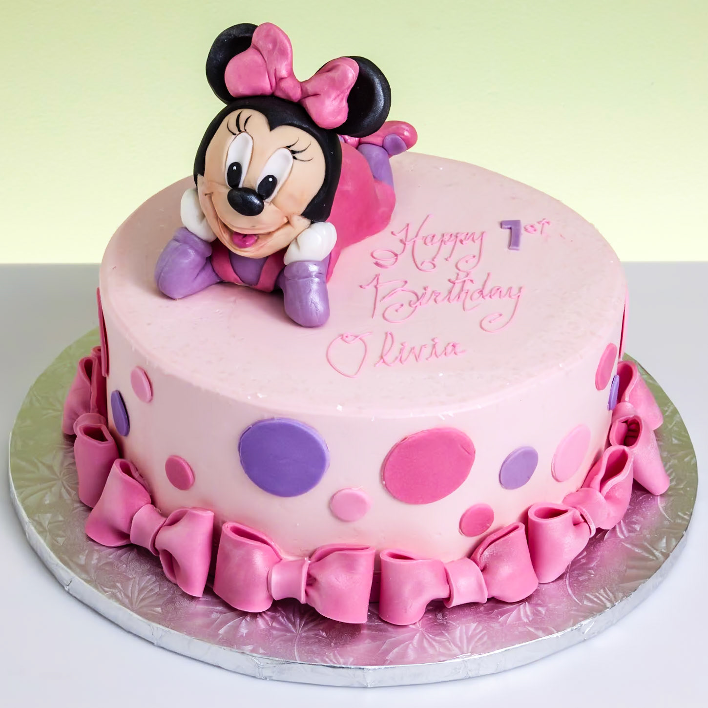 Minnie & Bows Cake