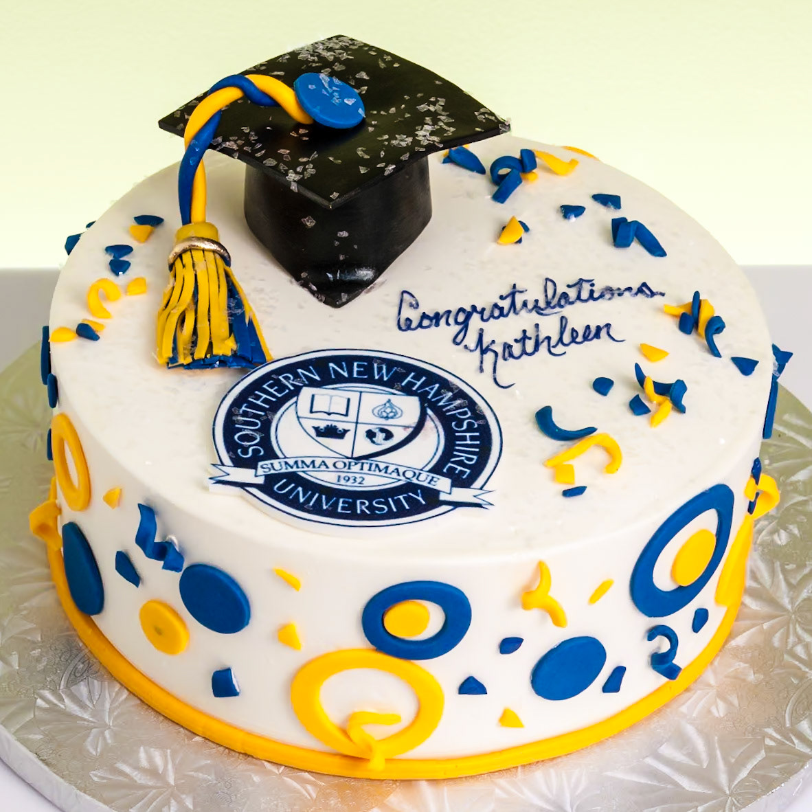 SNHU Graduation Cake
