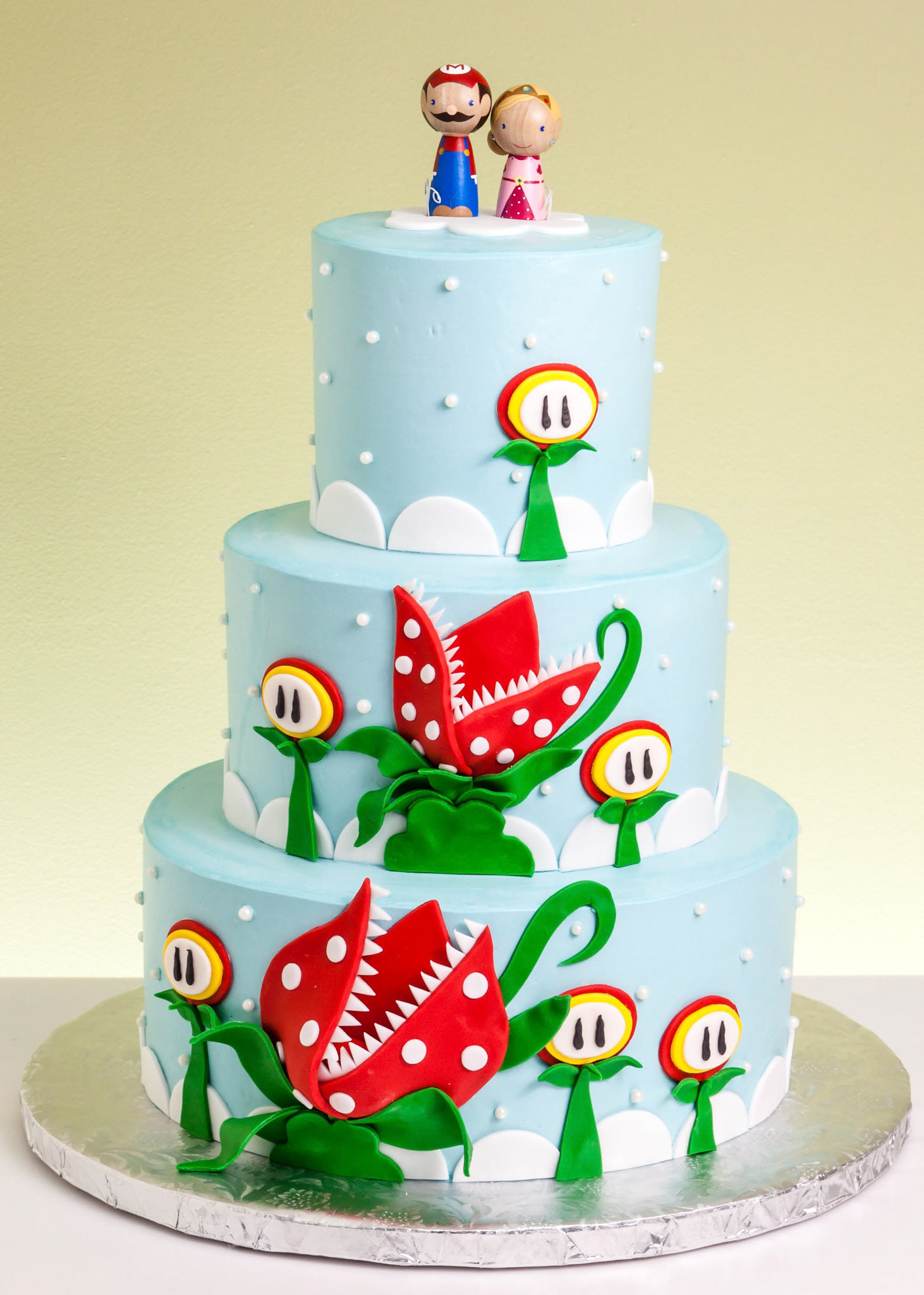 Cutesy Couple Wedding Cake