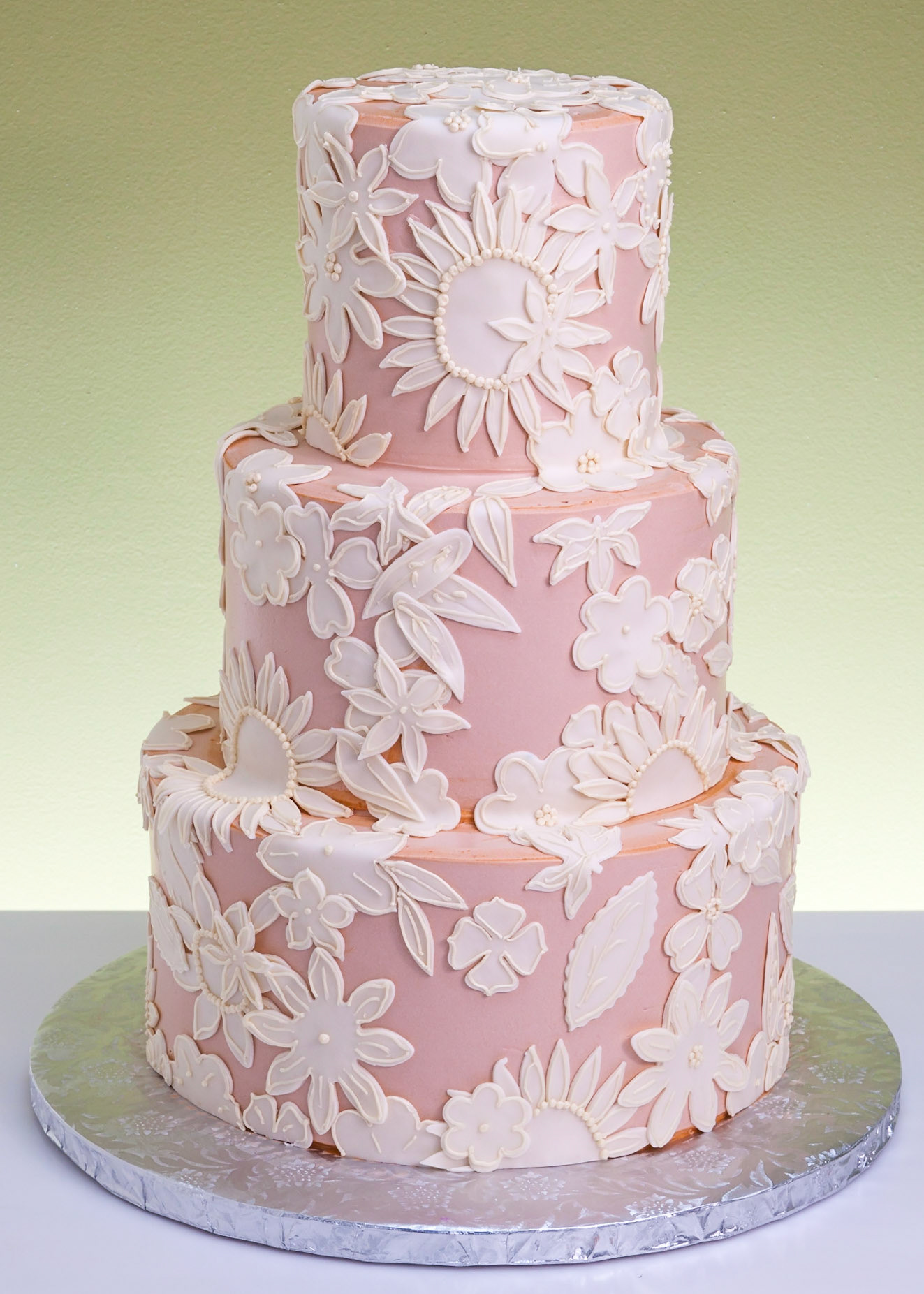 Antique Applique Wedding Cake