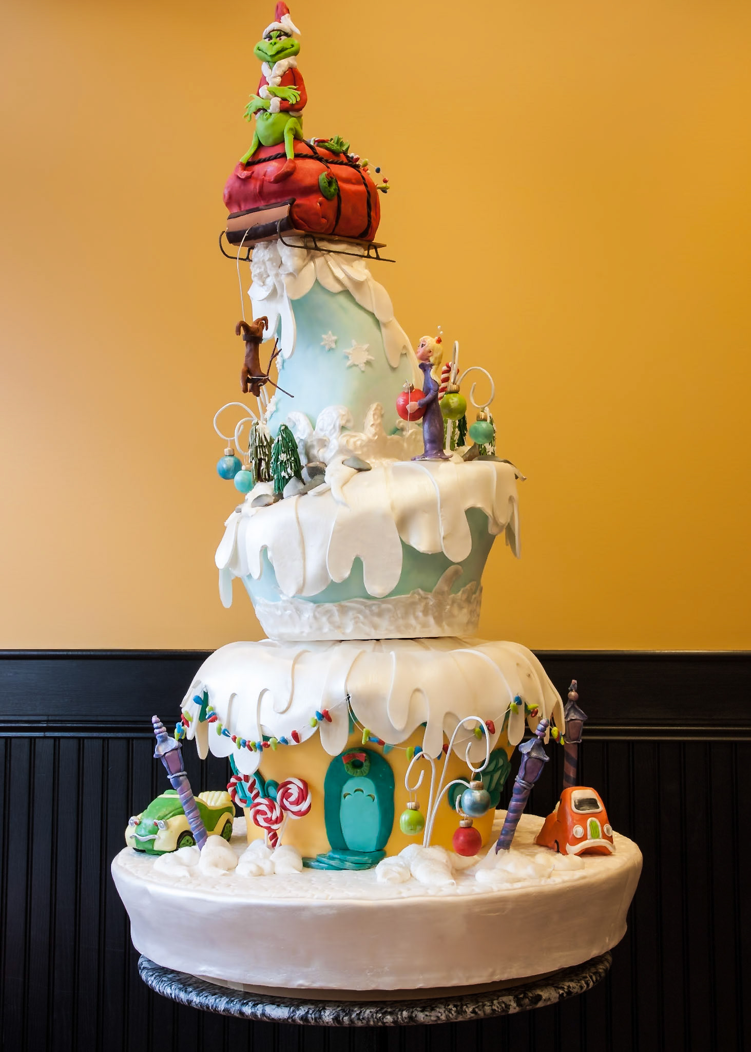 Grinch Cake