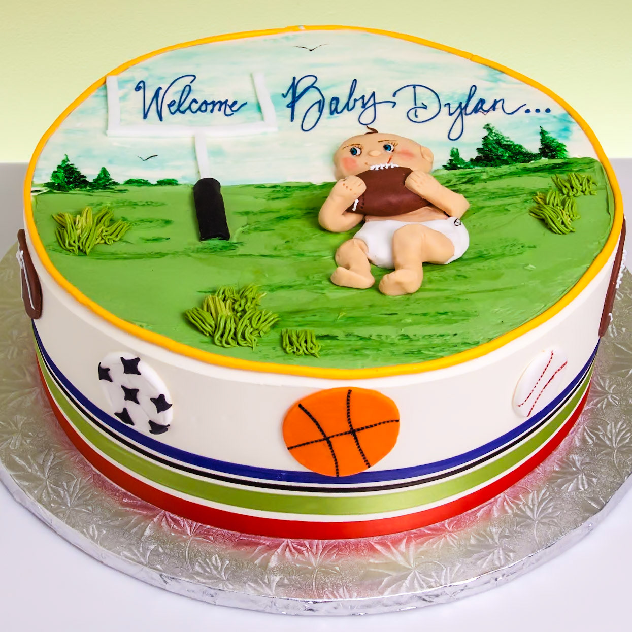 Classic Pooh Bear Cake