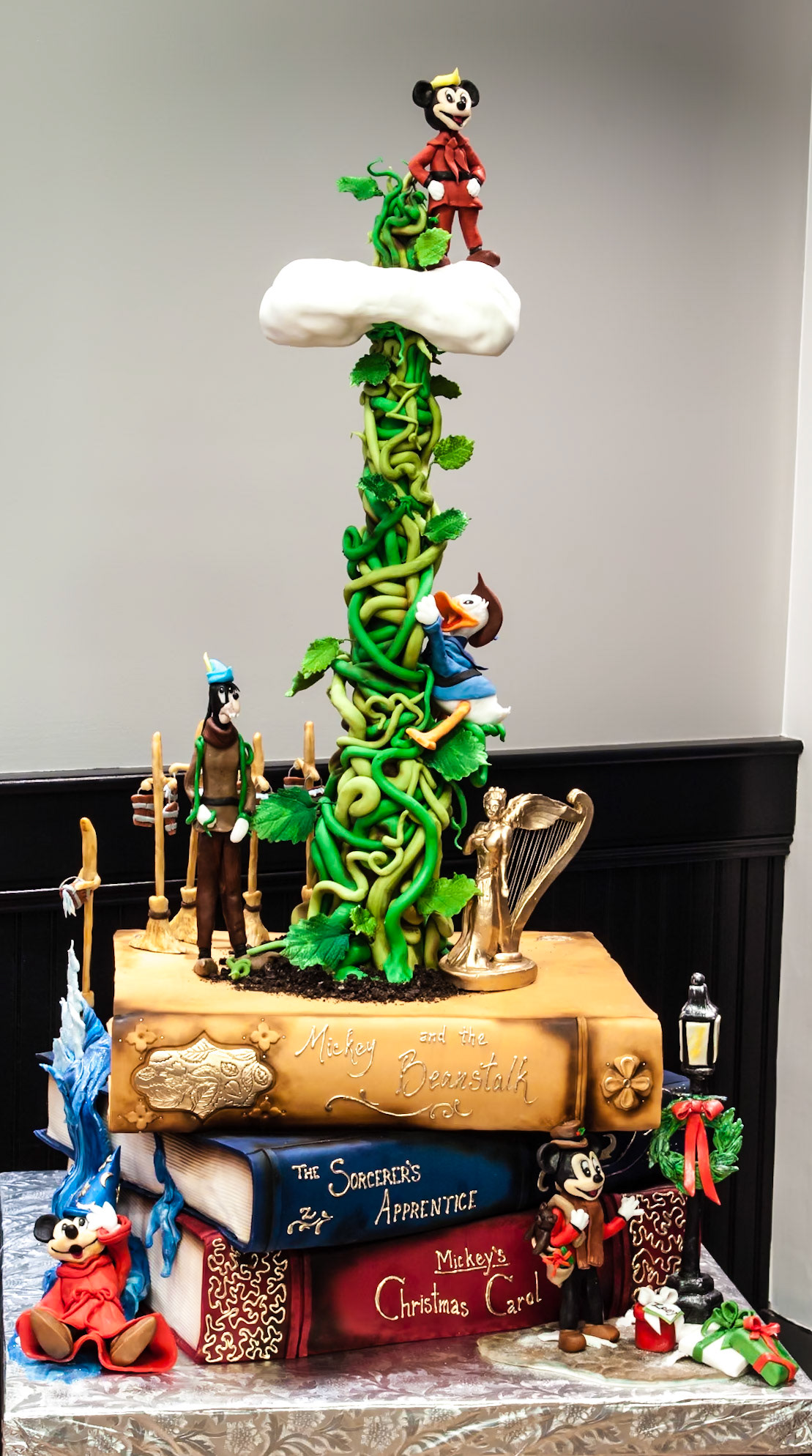 Mickey And The Beanstalk Cake