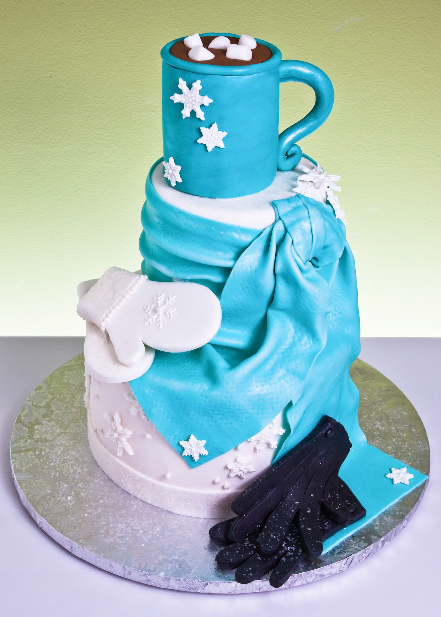 Winter Warmth Wedding Cake