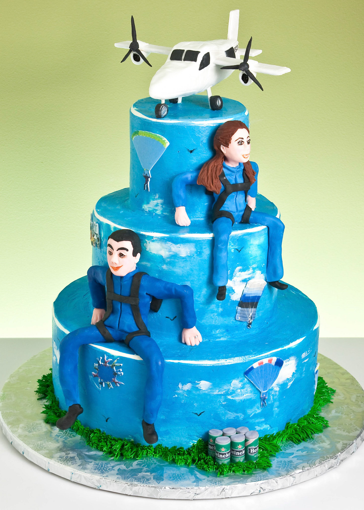 Sky Divers Wedding Cake
