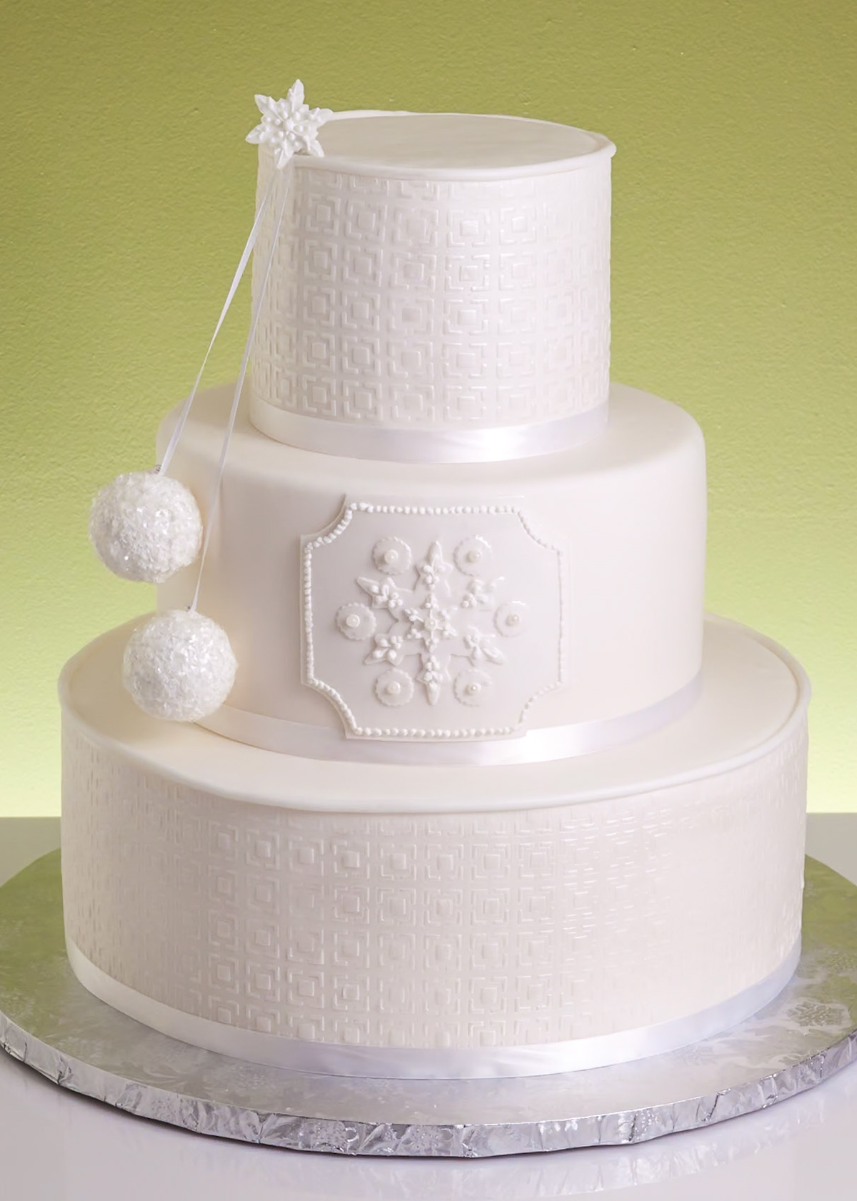 Winter Delight Wedding Cake