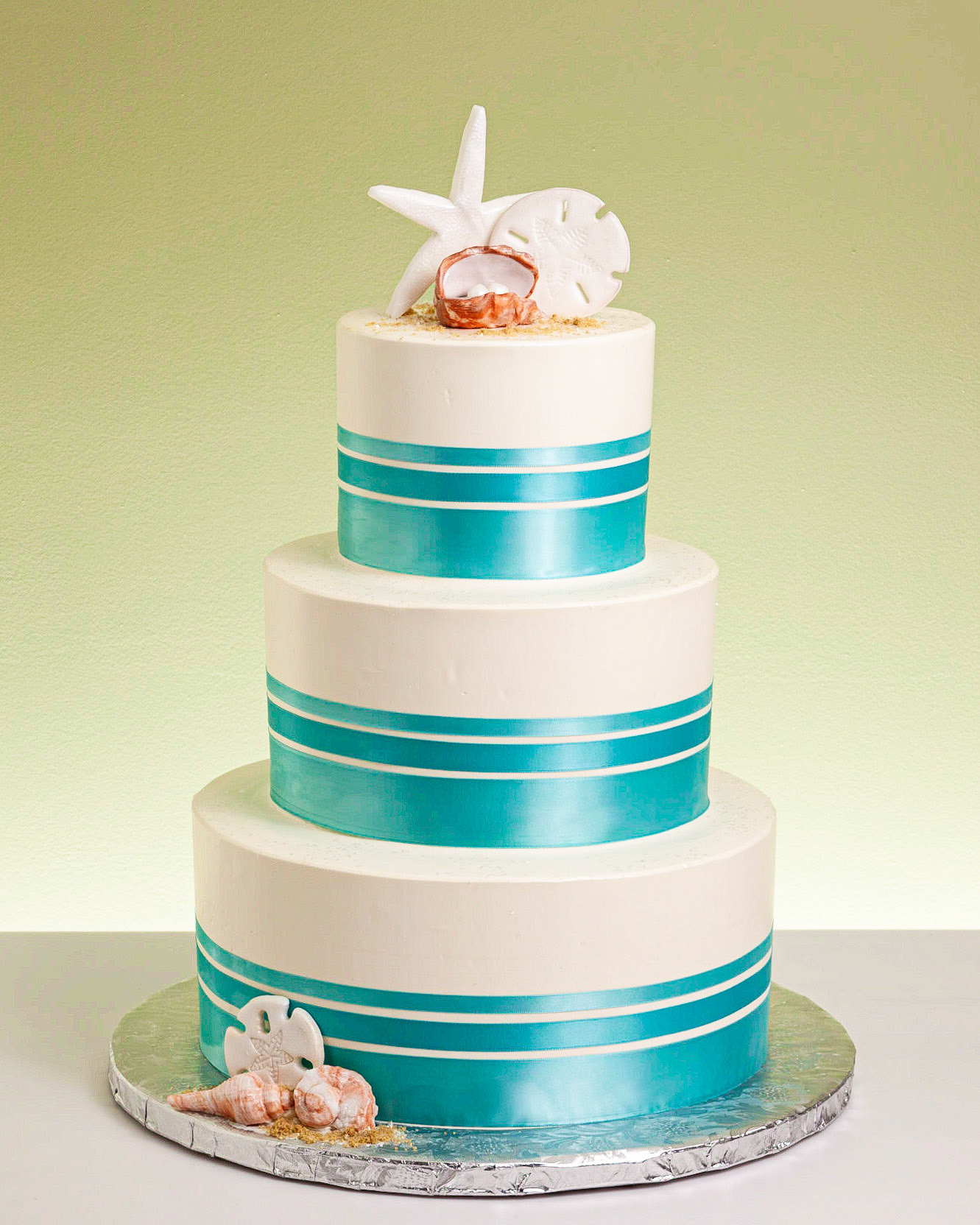 Beachy Keen Wedding Cake