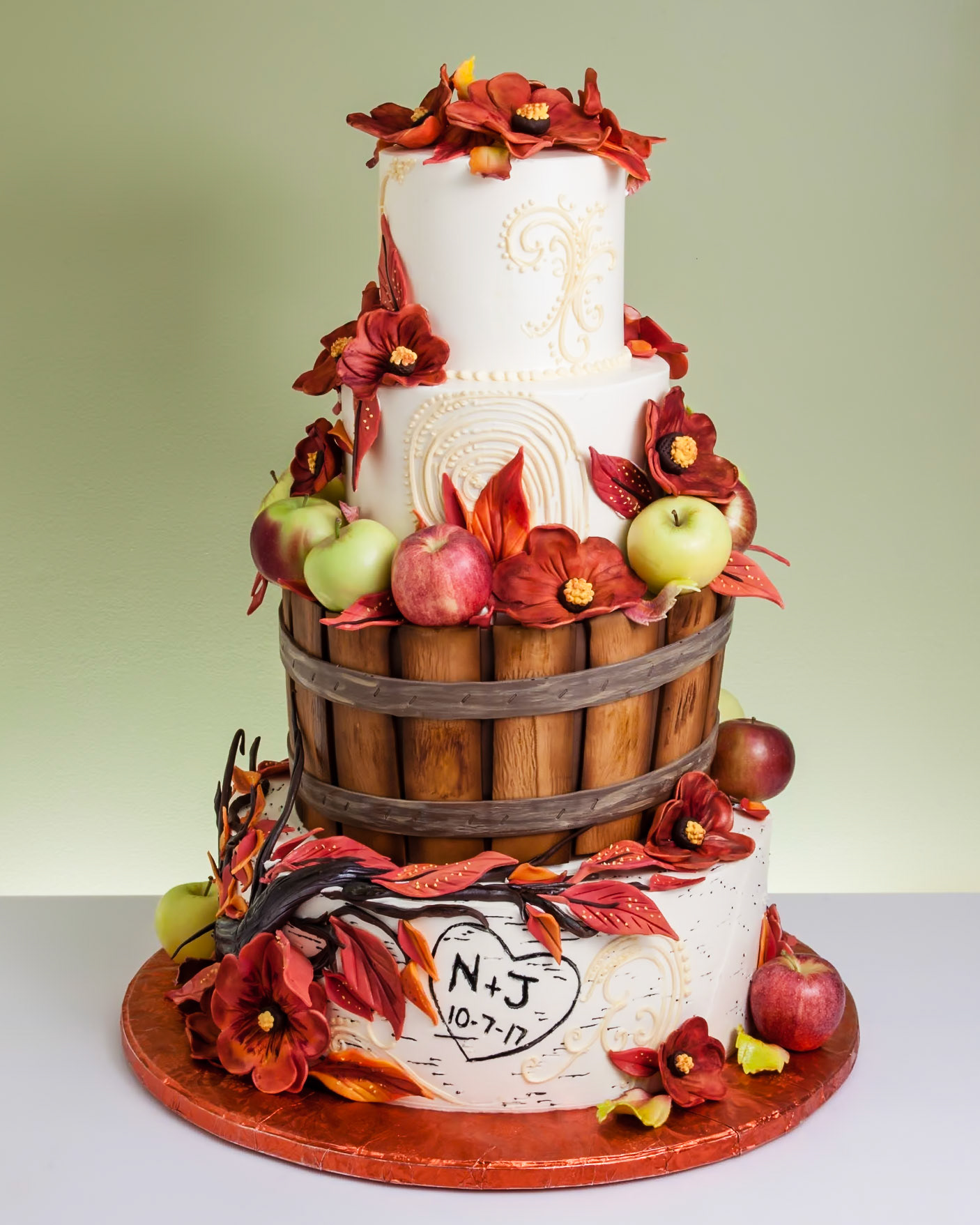 Autumn's Apples Wedding Cake
