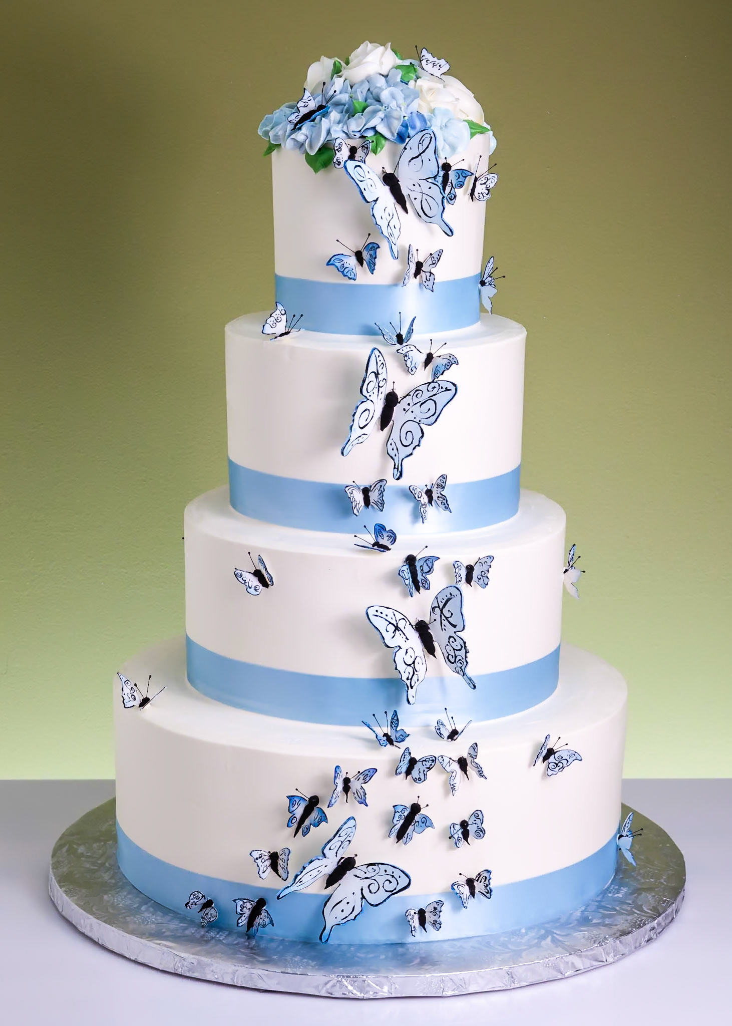 Antique Applique Wedding Cake