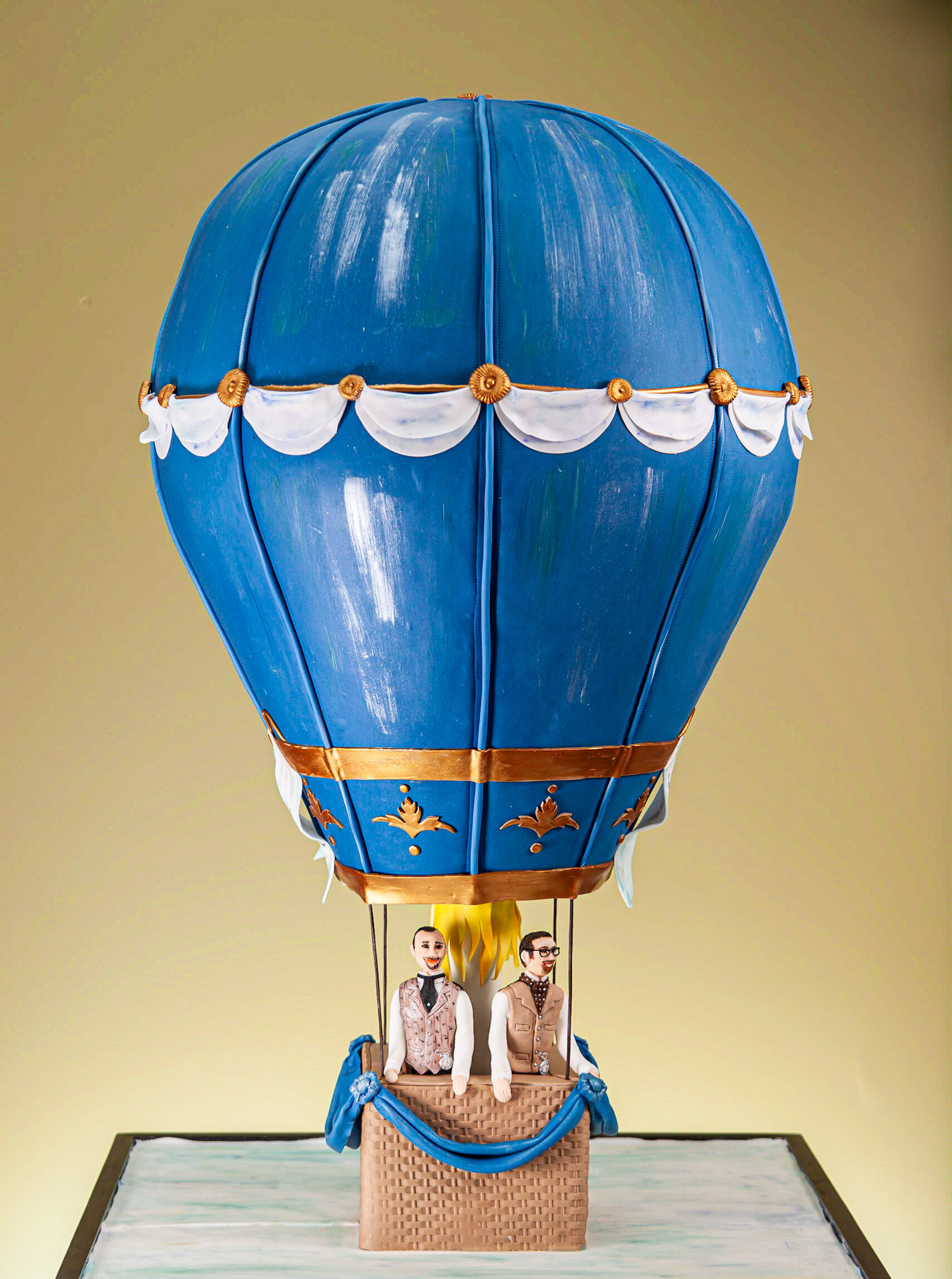 Hot Air Balloon Wedding Cake
