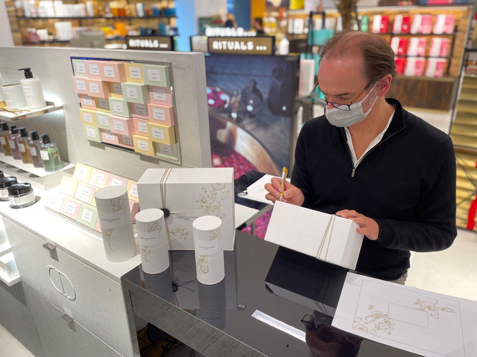 Live Zeichnen für Dior