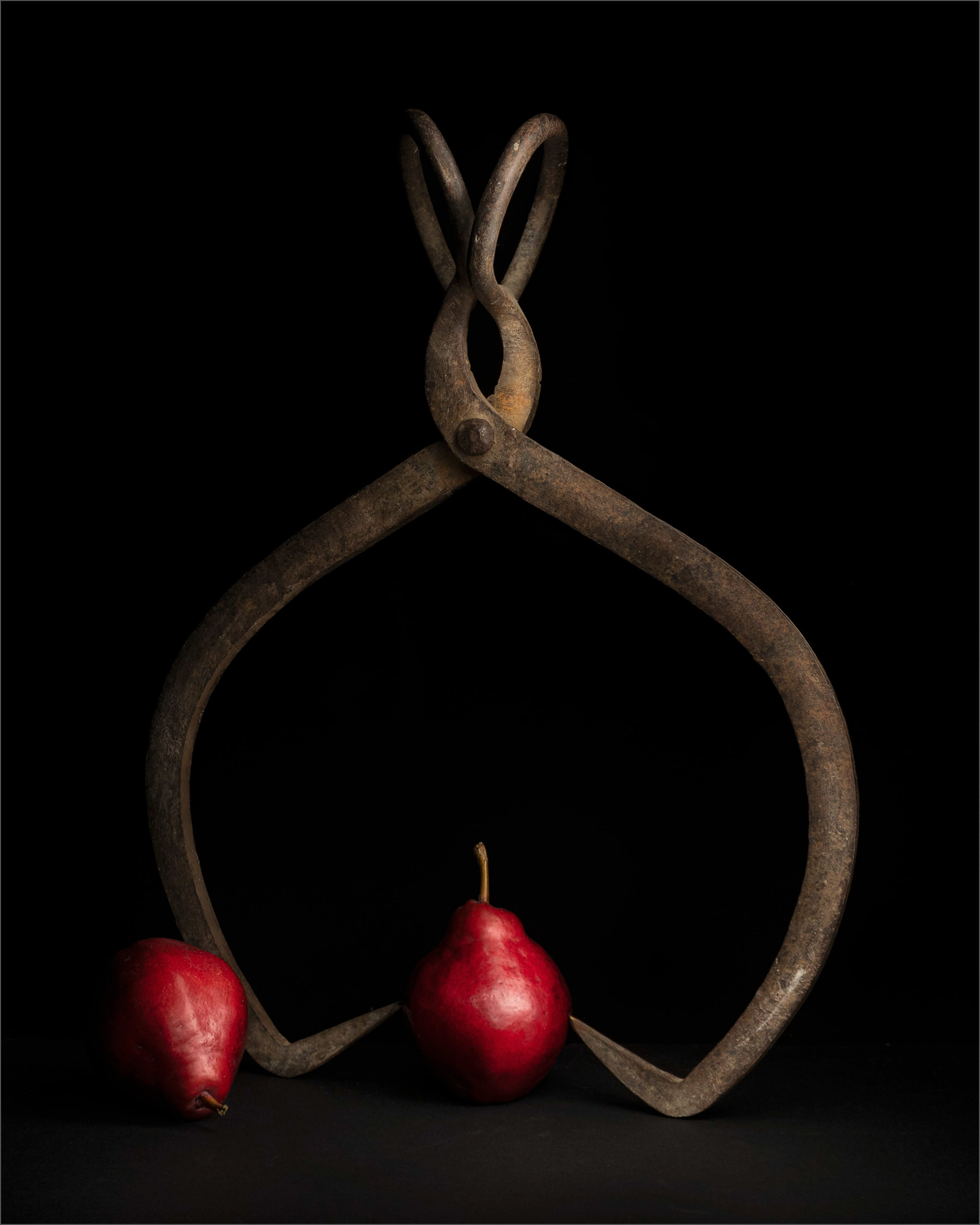'Tong Tied'