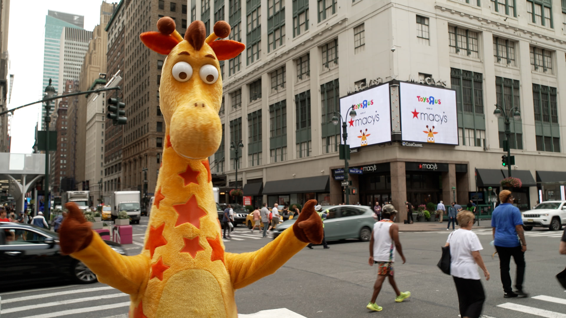 Toys 'R' Us celebrates grand opening at Macy's Herald Square in