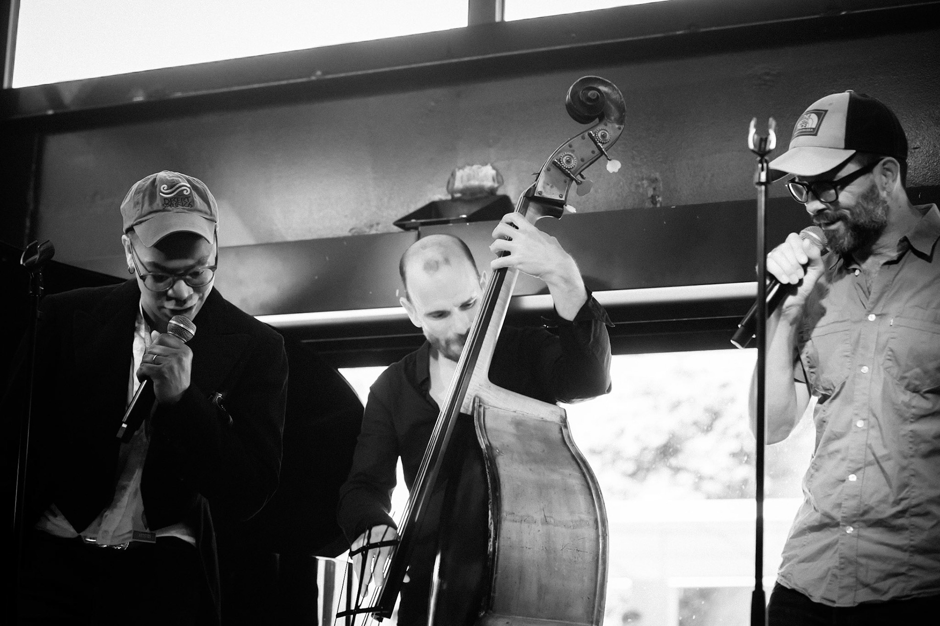 Laurent Courthaliac trio, guests Hugh Coltman &amp; Krysrle Warren, Festival Jazz à Saint-Germain-des-Prés - Paris, Péniche Le Son de la Terre