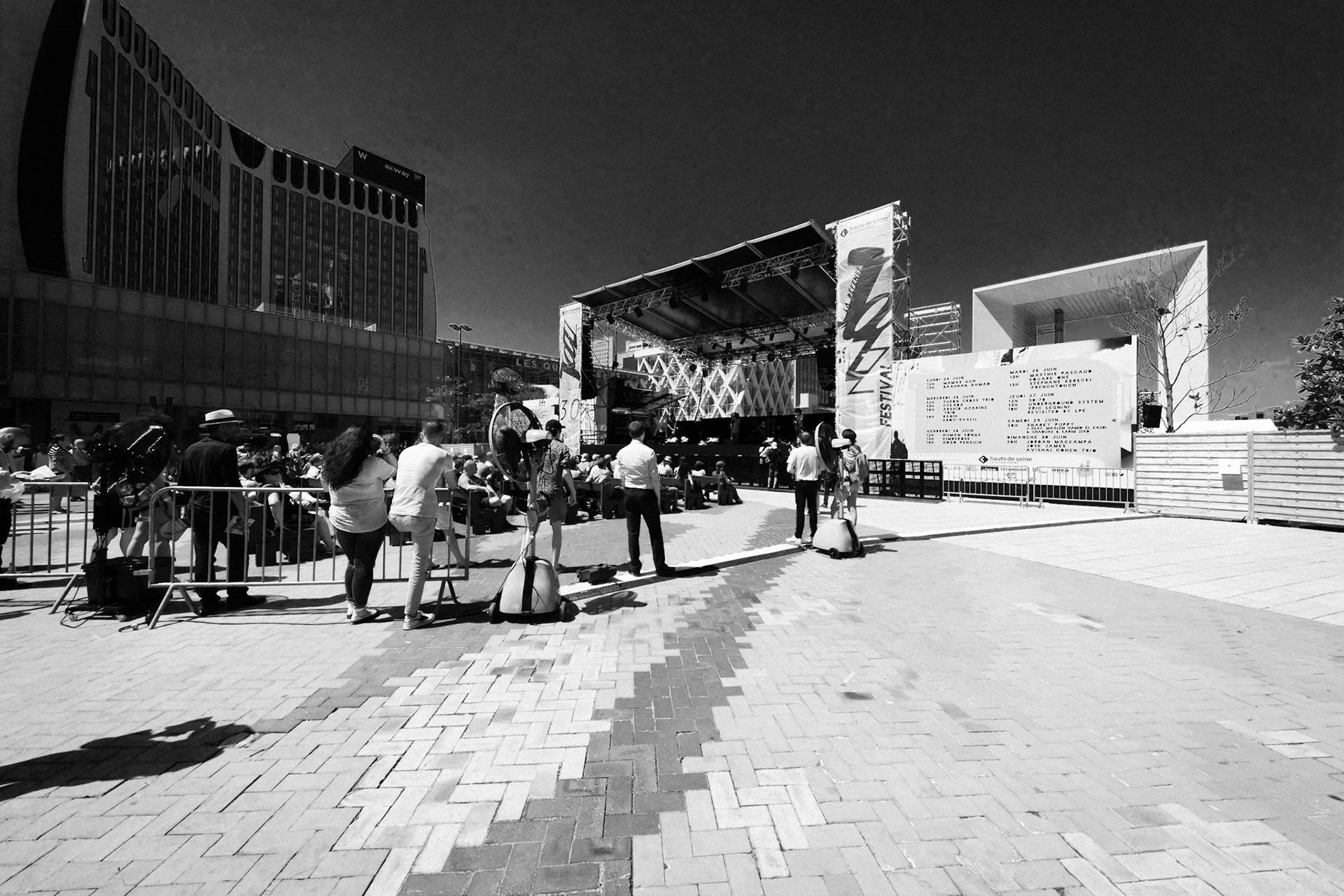 Theon Cross Trio, La Défense Jazz Festival, Parvis de la Défense, 26 mai 2019