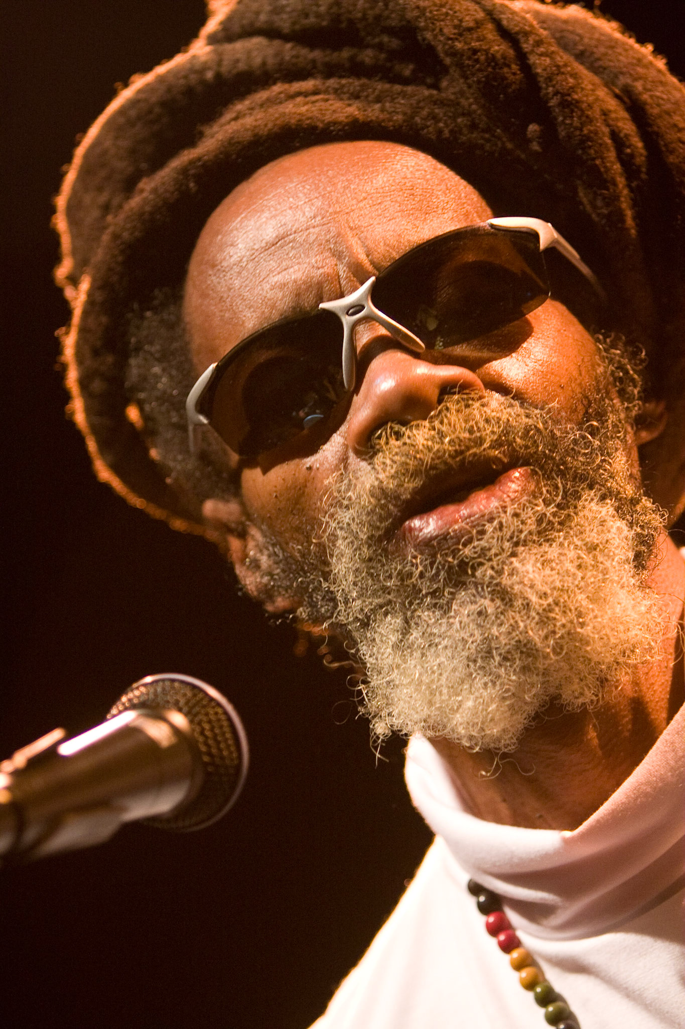 EARL CHINA SMITH