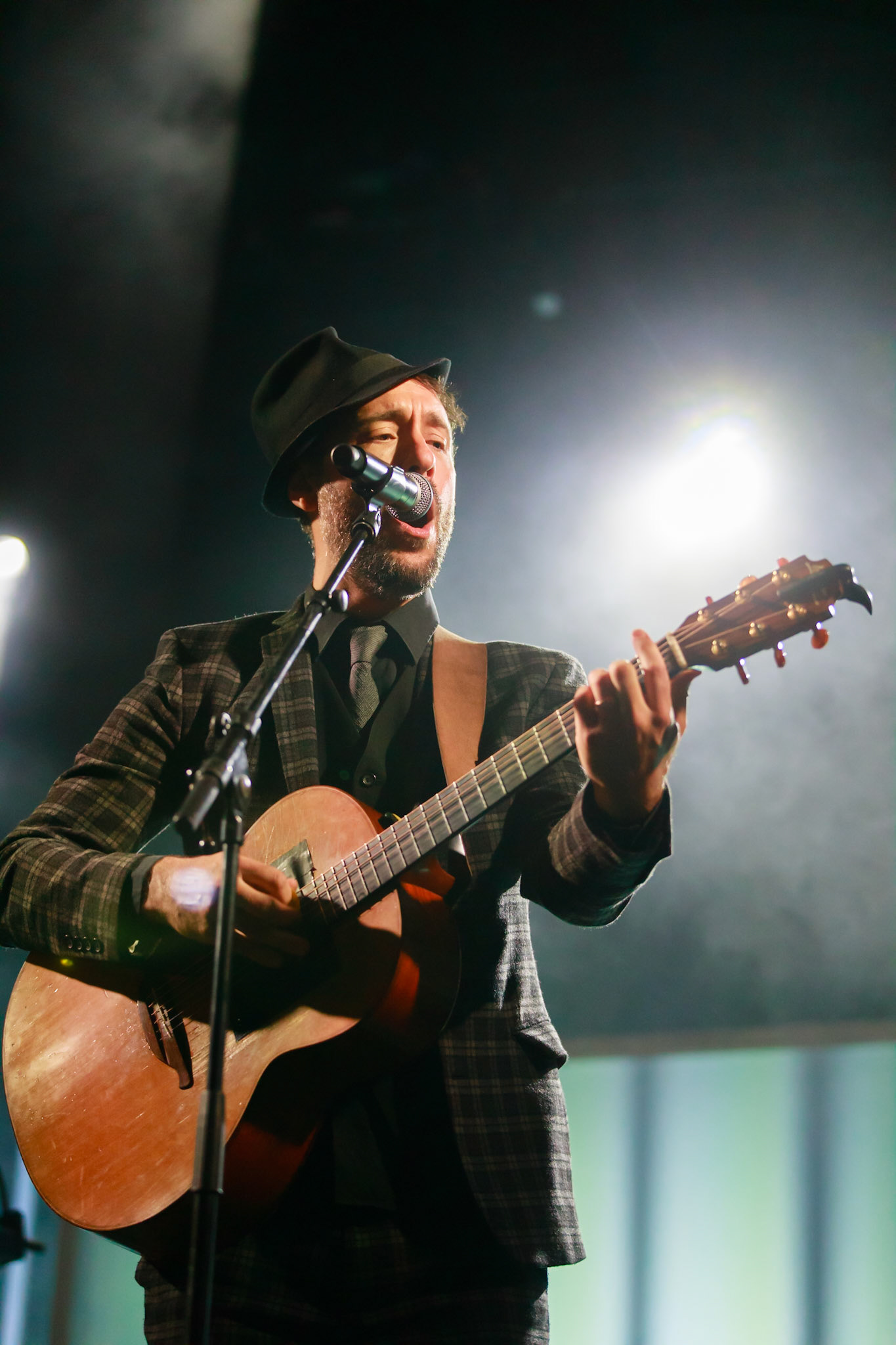 Charlie Winston, 31ème édition Festival Chorus des Hauts-de-Seine, Parvis de La Seine Musicale (Boulogne-Billancourt), 6 avril 2019