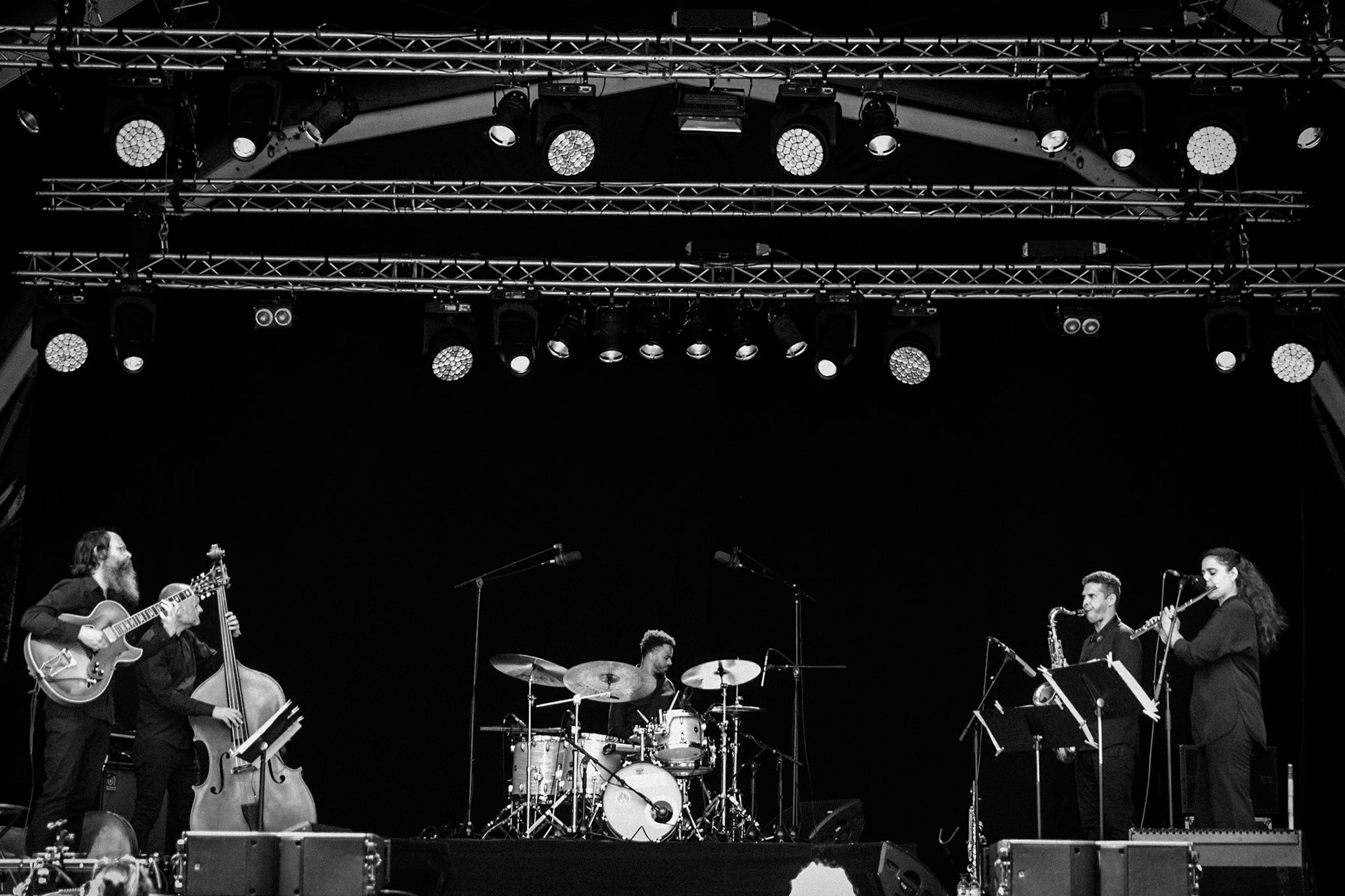 Naïssam Jalal &amp; Rythms of Resisistance, La Défense Jazz Festival, Parvis de la Défense, 23 juin 2022