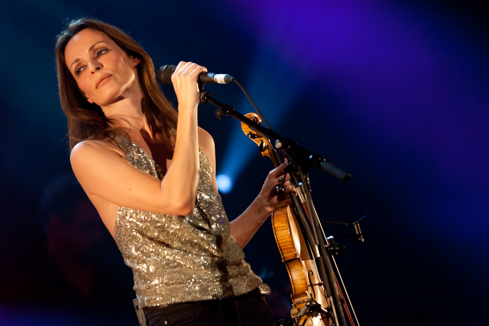 SHARON CORR - 11/2011 - ALHAMBRA - PARIS