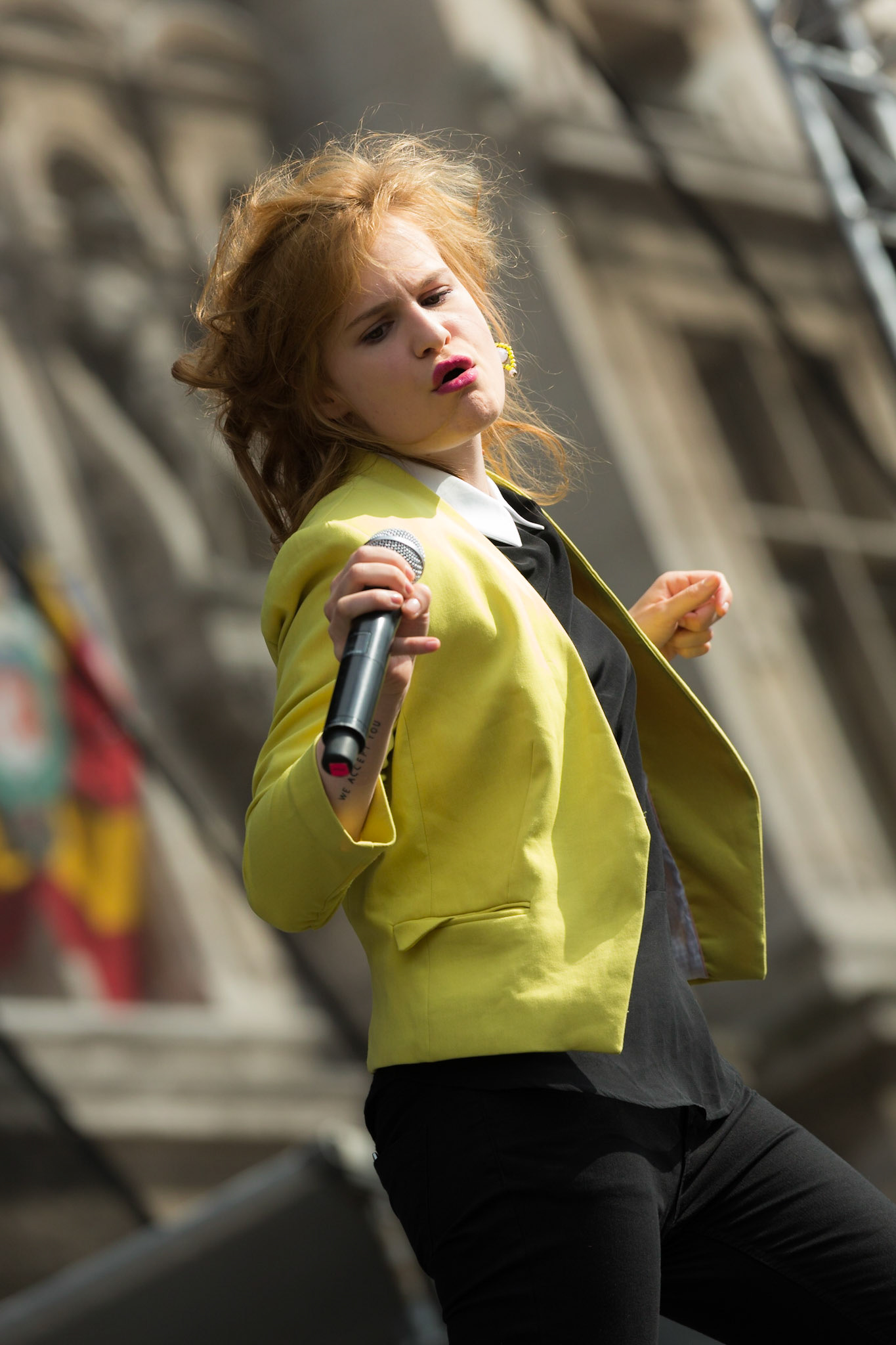 CHRISTINE & THE QUEENS - 07/2012 - FESTIVAL FNAC LIVE - PARIS