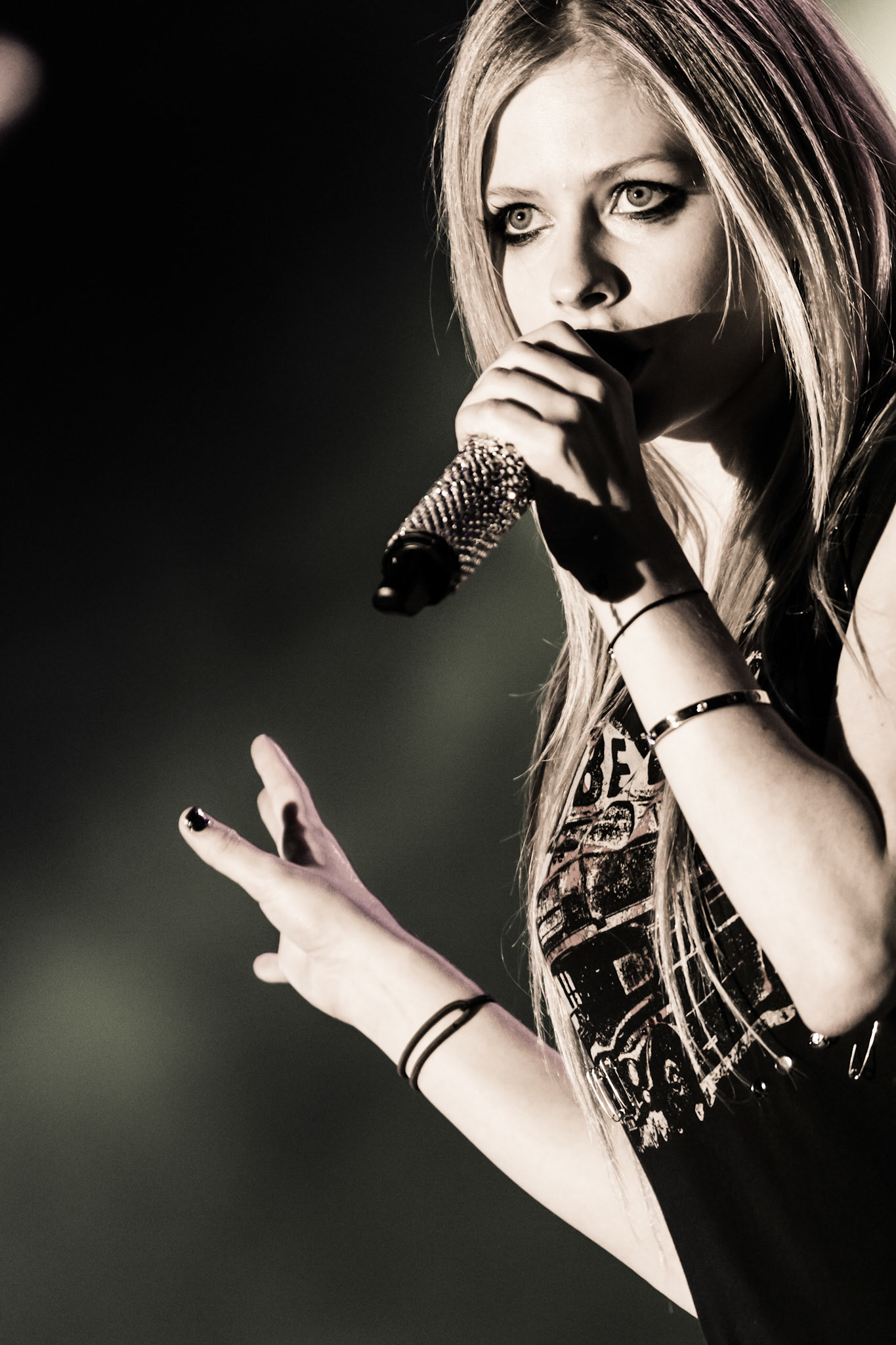 AVRIL LAVIGNE - 09/2011 - FETE DE L'HUMANITE