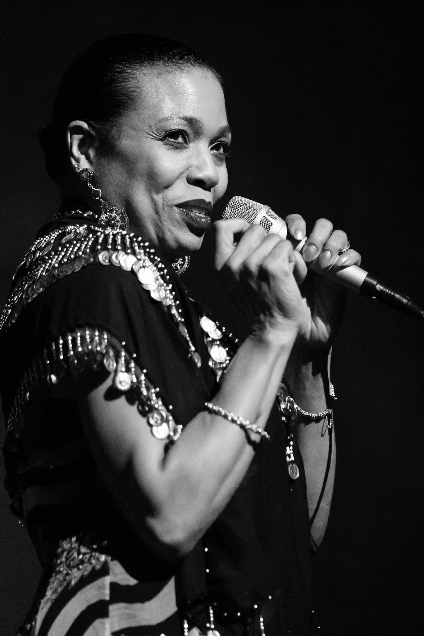 DEE DEE BRIDGEWATER