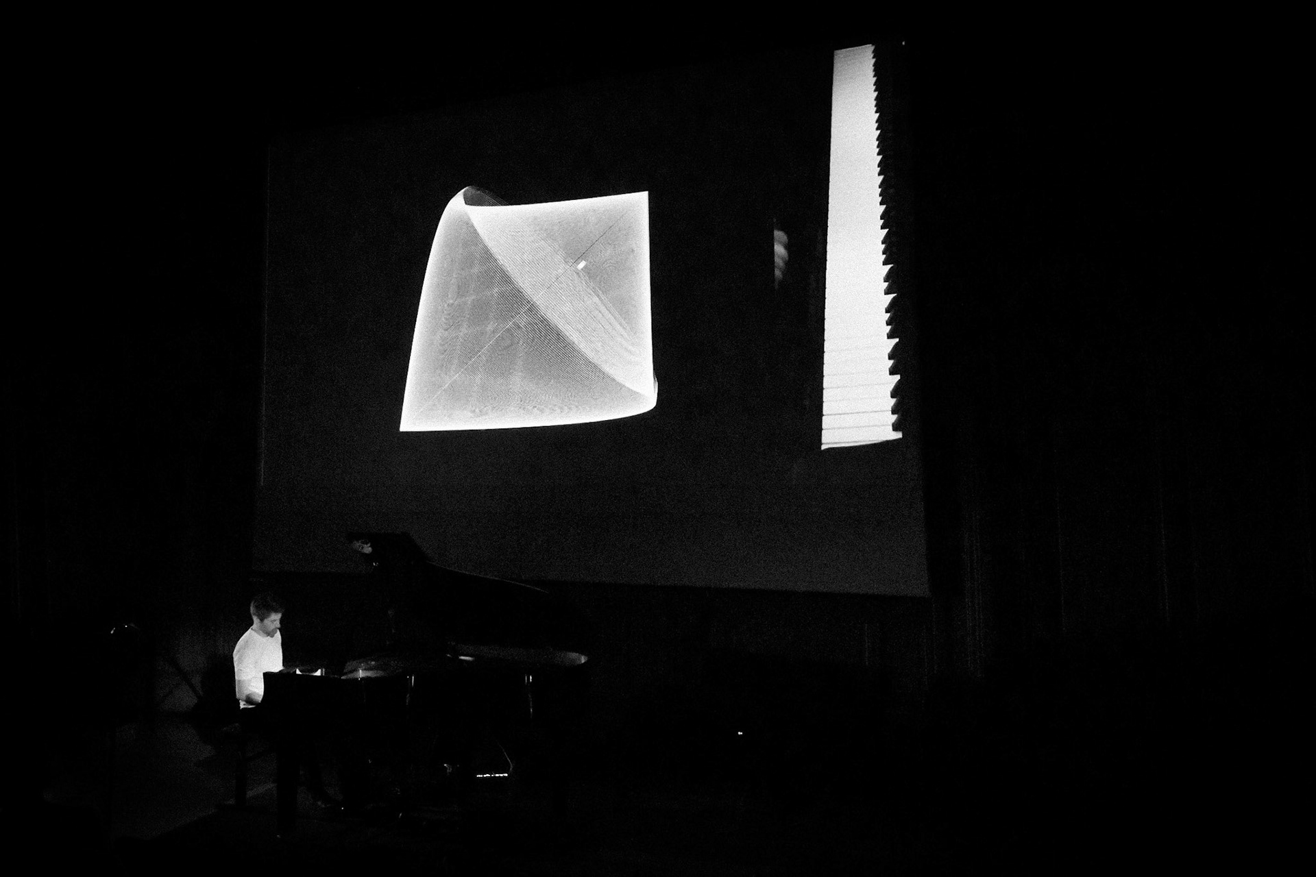 Dan Tepfer "Naturals Machines", Festival Jazz Saint-Germain-des-Prés - Paris , Maison de l'Océan - Grand amphithéâtre, 21 mai 2022