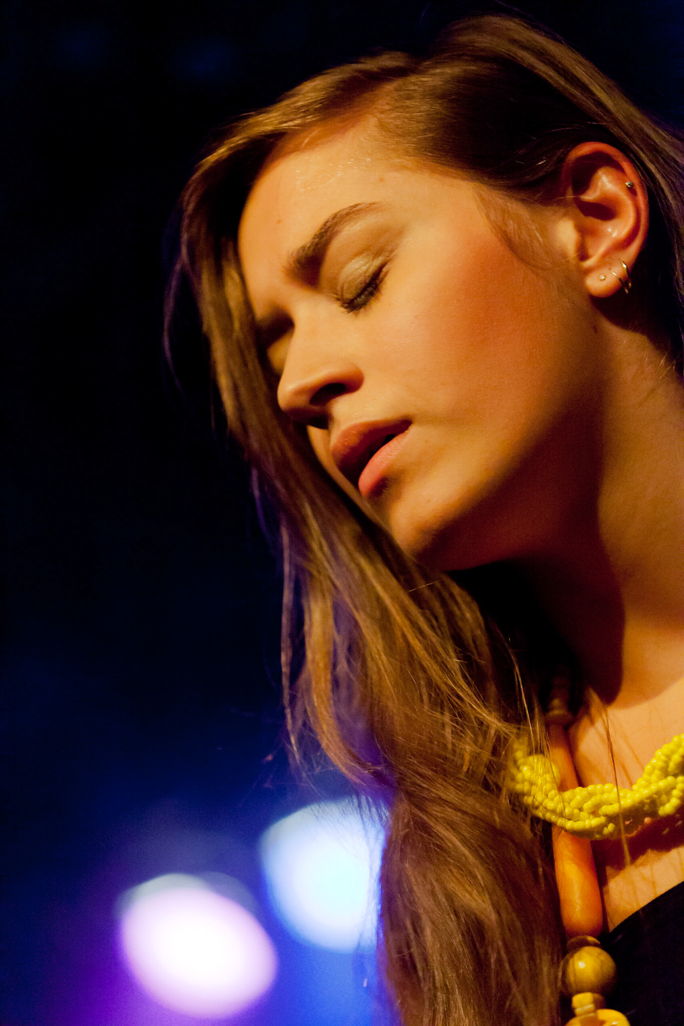 NINA ATTAL - 10/2011 - LE HANGAR - IVRY SUR SEINE