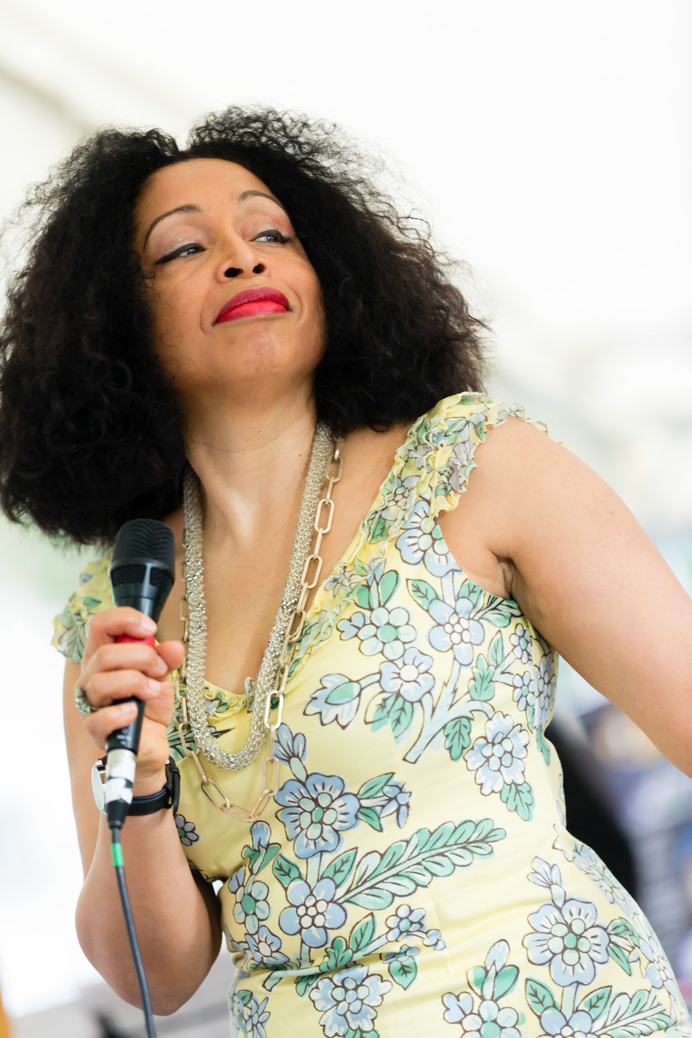 Abyale - Scène découverte "Jazz au Féminin" - Place Saint-Germain-des-Prés (Paris) - 19 mai 2013