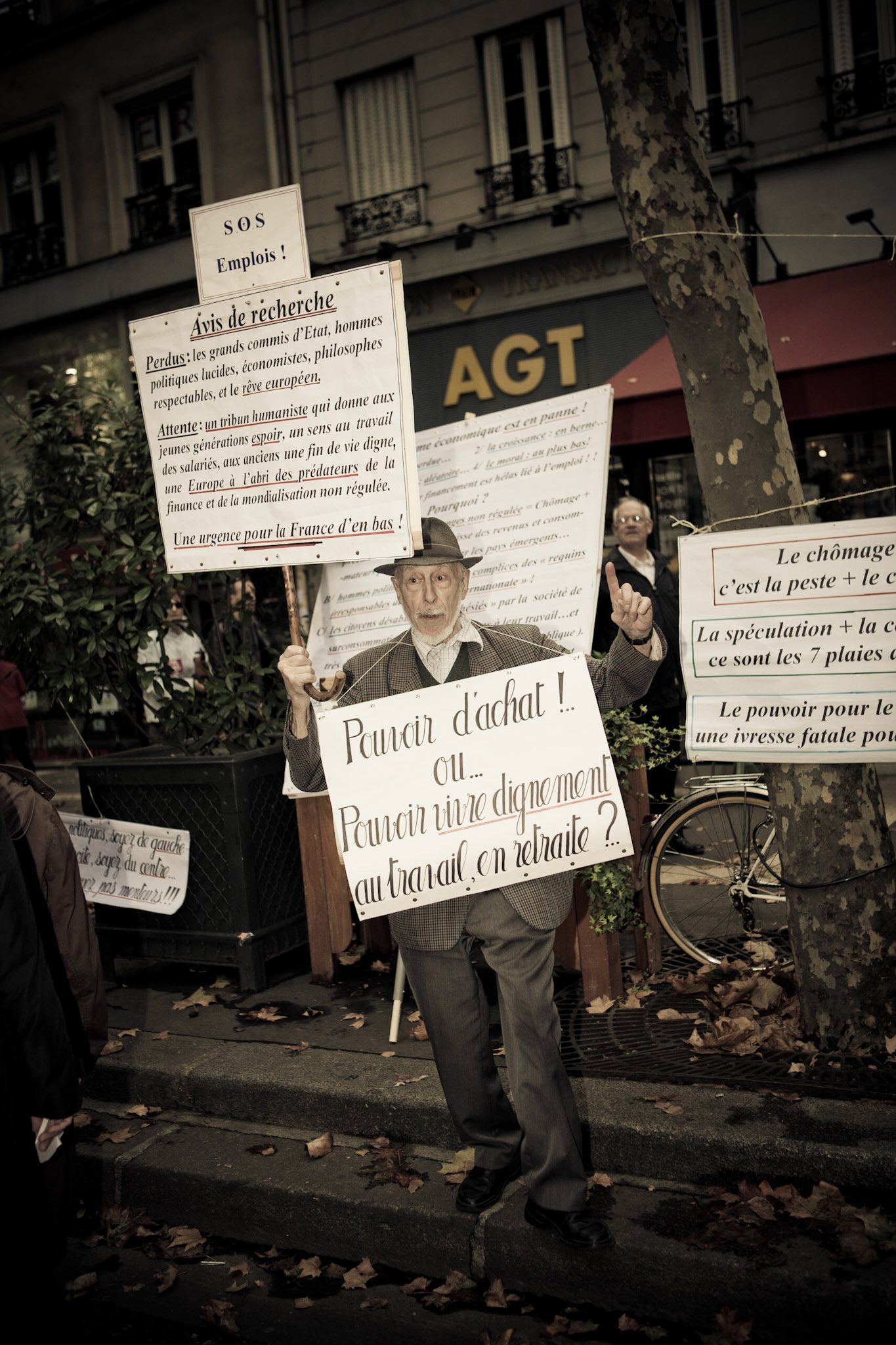MANIFESTATION DU 02/10/2010 - PARIS