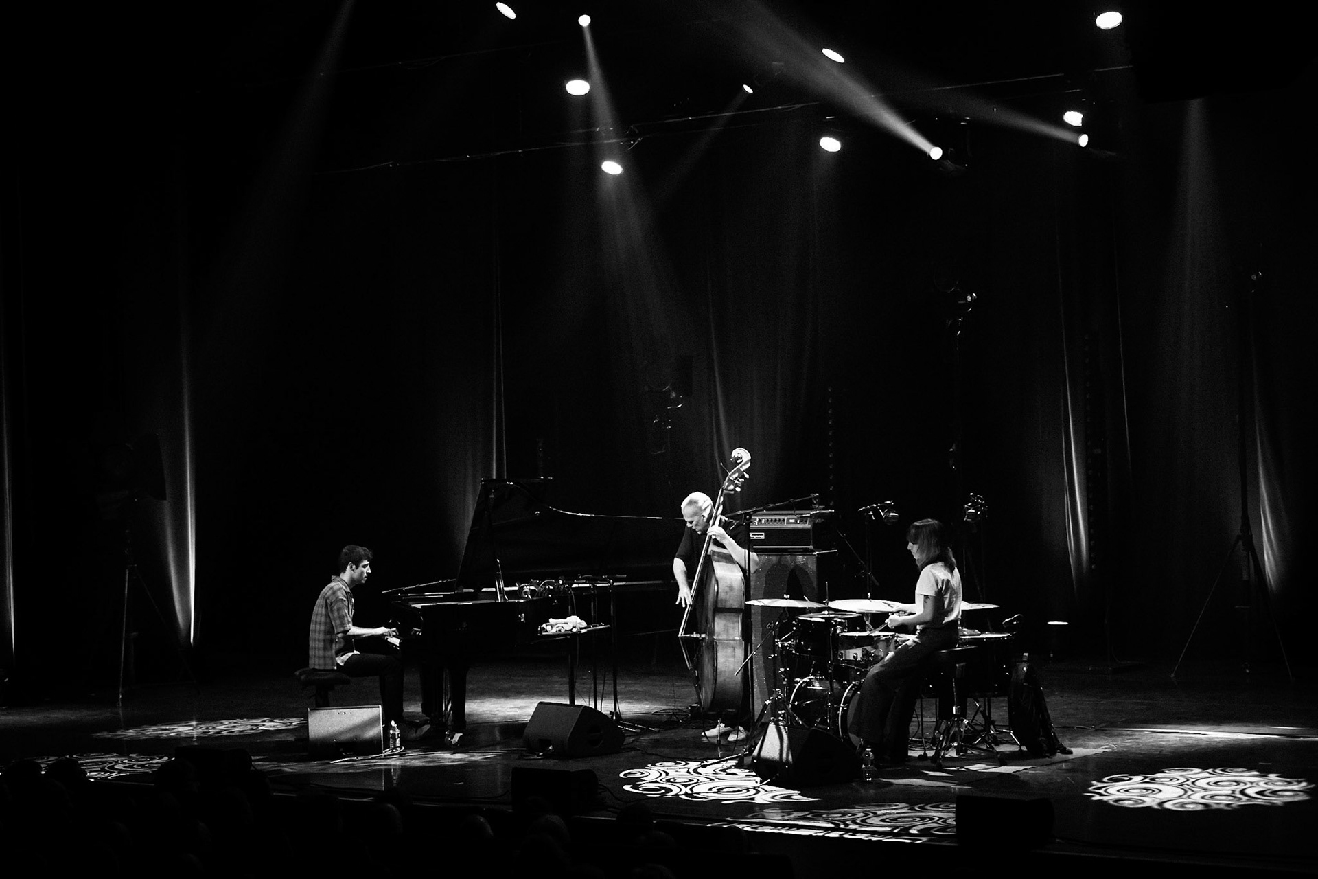 Avishai Cohen, Festival Jazz de Longjumeau, Théâtre de Longjumeau