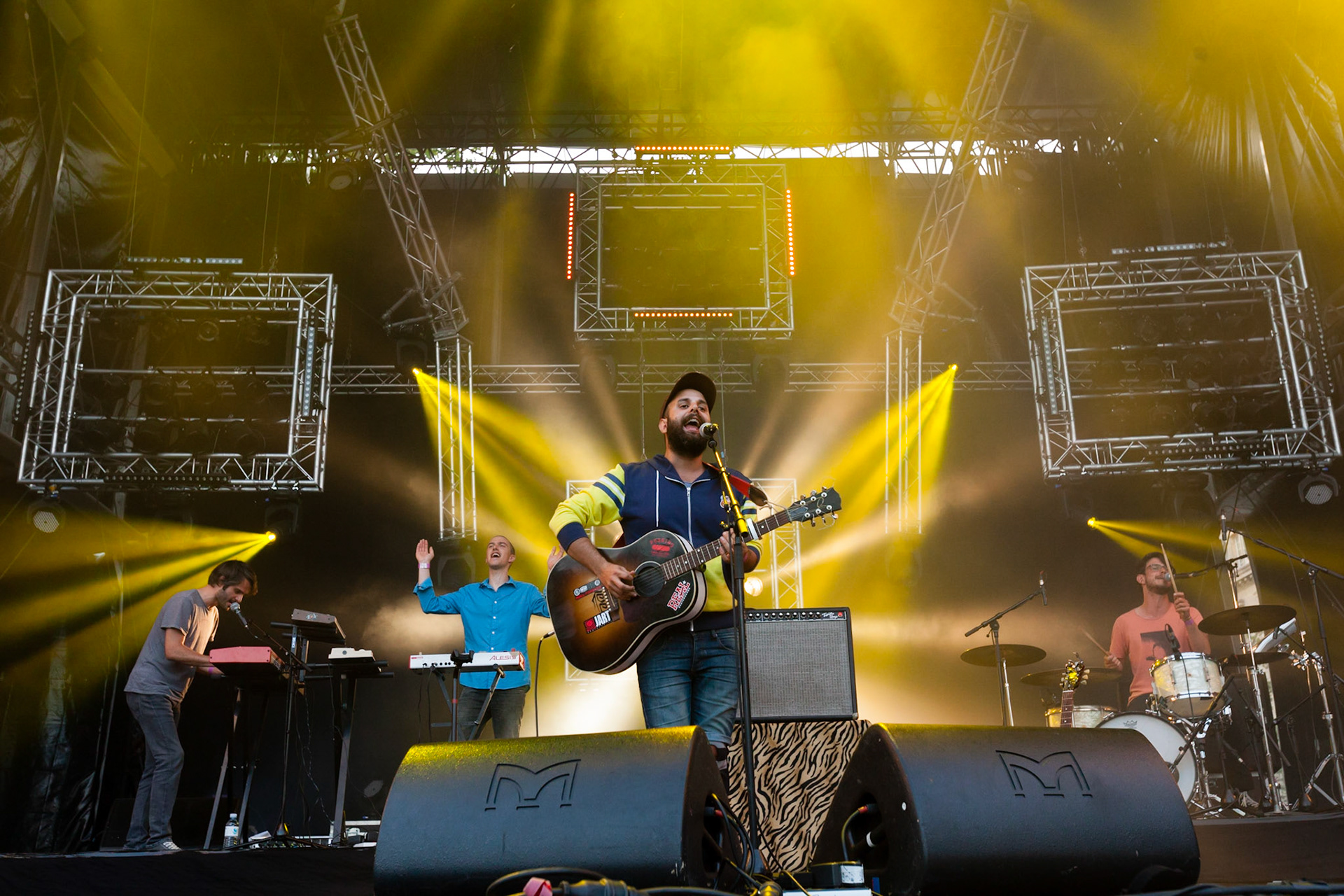 Jil is Lucky, Festival Soirs d'été du 3è OÜI FM , Place de la République (Paris), 11 juillet 2013