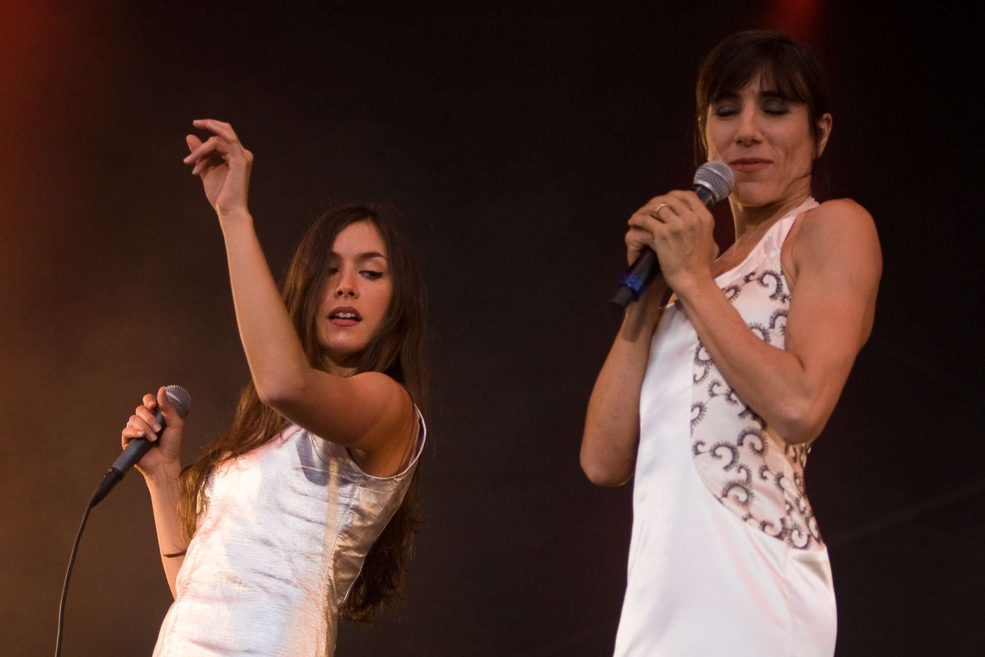 OLIVIA RUIZ & BIANCA LI